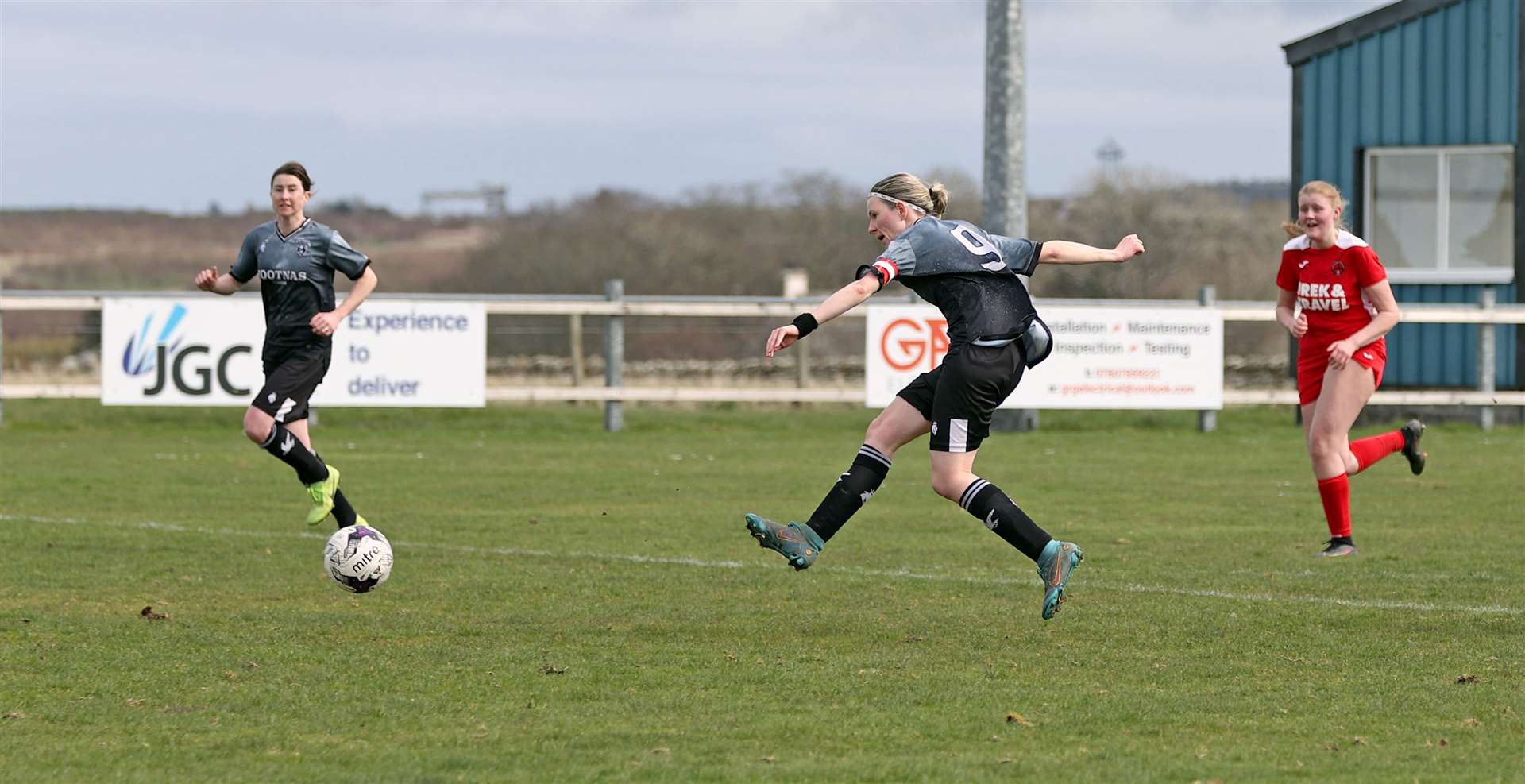 Carly Erridge fires in the equaliser for Caithness Ladies. Picture: James Gunn
