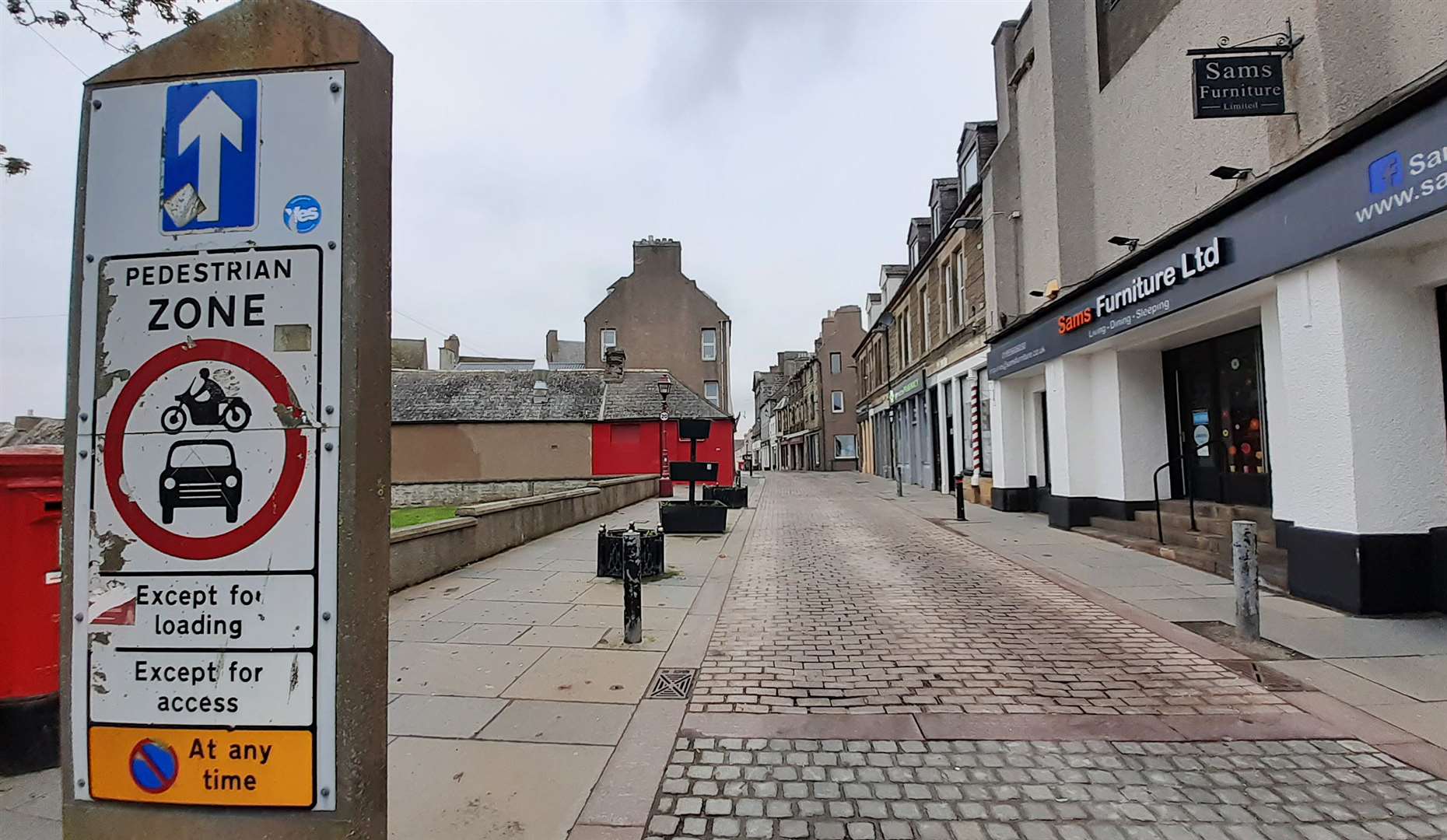 The pedestrian zone at the eastern end of High Street in Wick, leading from the Camps area to the junction with Bridge Street.