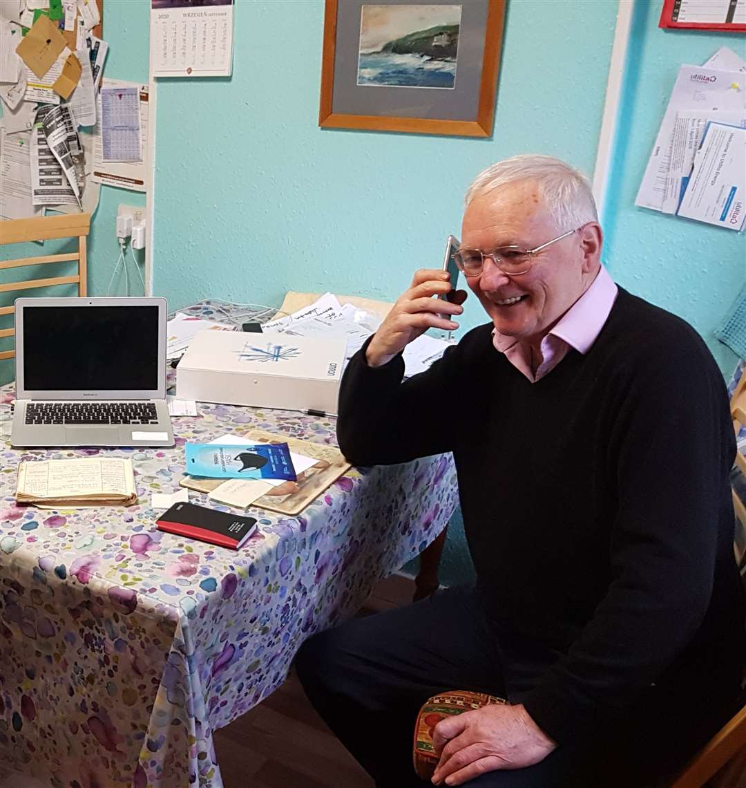 Macular group chairman Eric Farquhar again hosted the virtual ceilidh from his kitchen in Wick.
