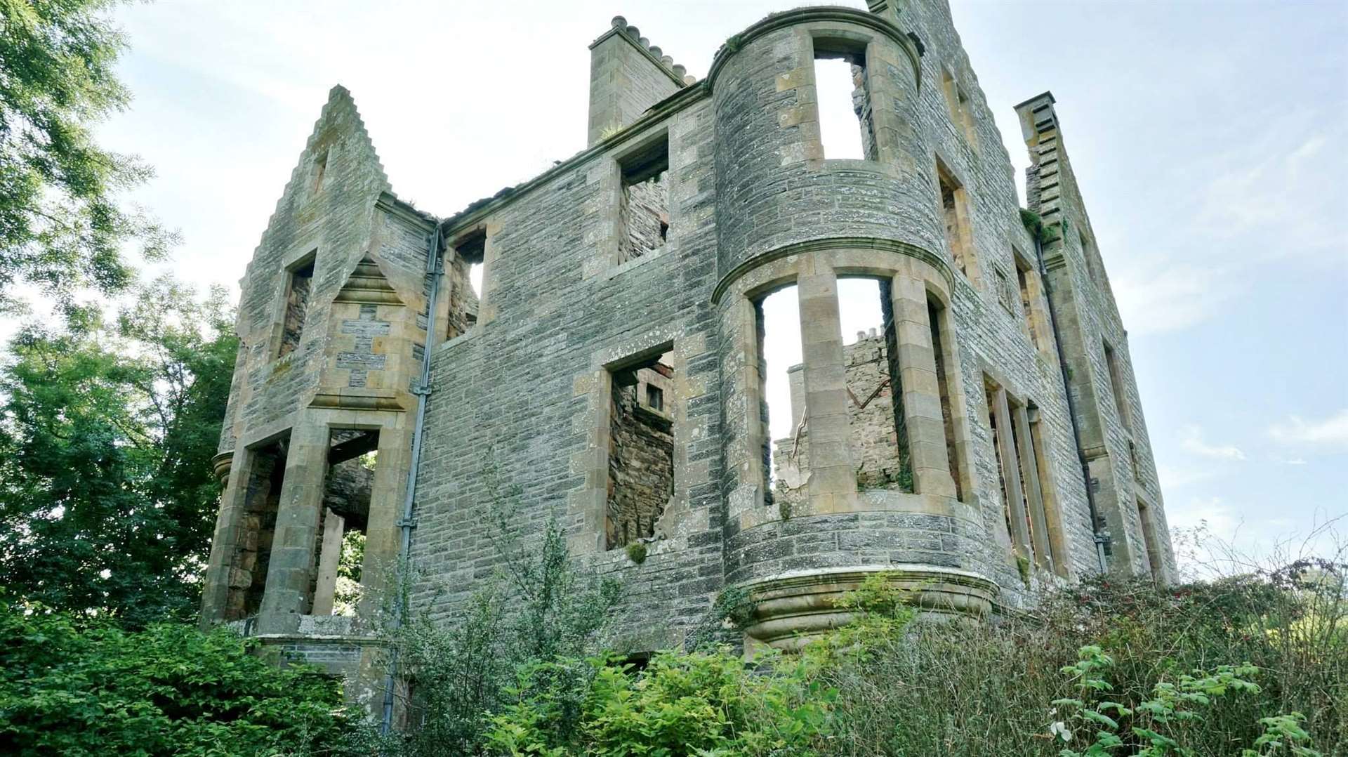 The ruins of Lord Horne's home Stirkoke House which was devastated after a fire in June 1994. Picture: DGS