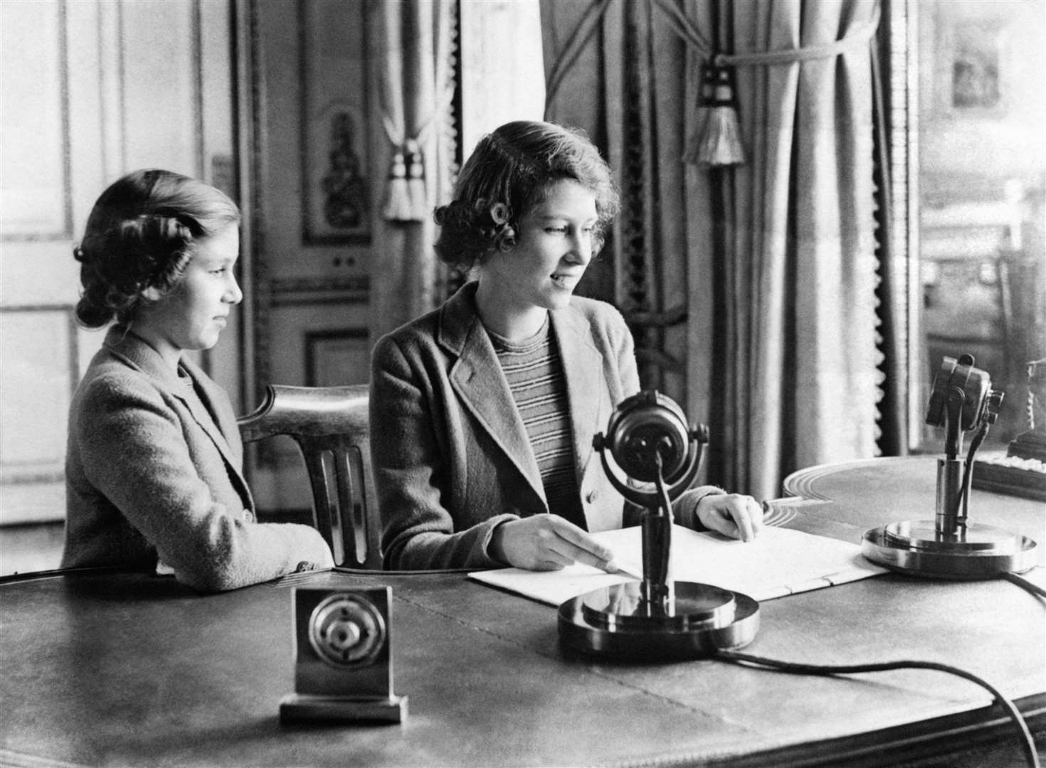 Princess Elizabeth (right) and Princess Margaret (Archive/PA)