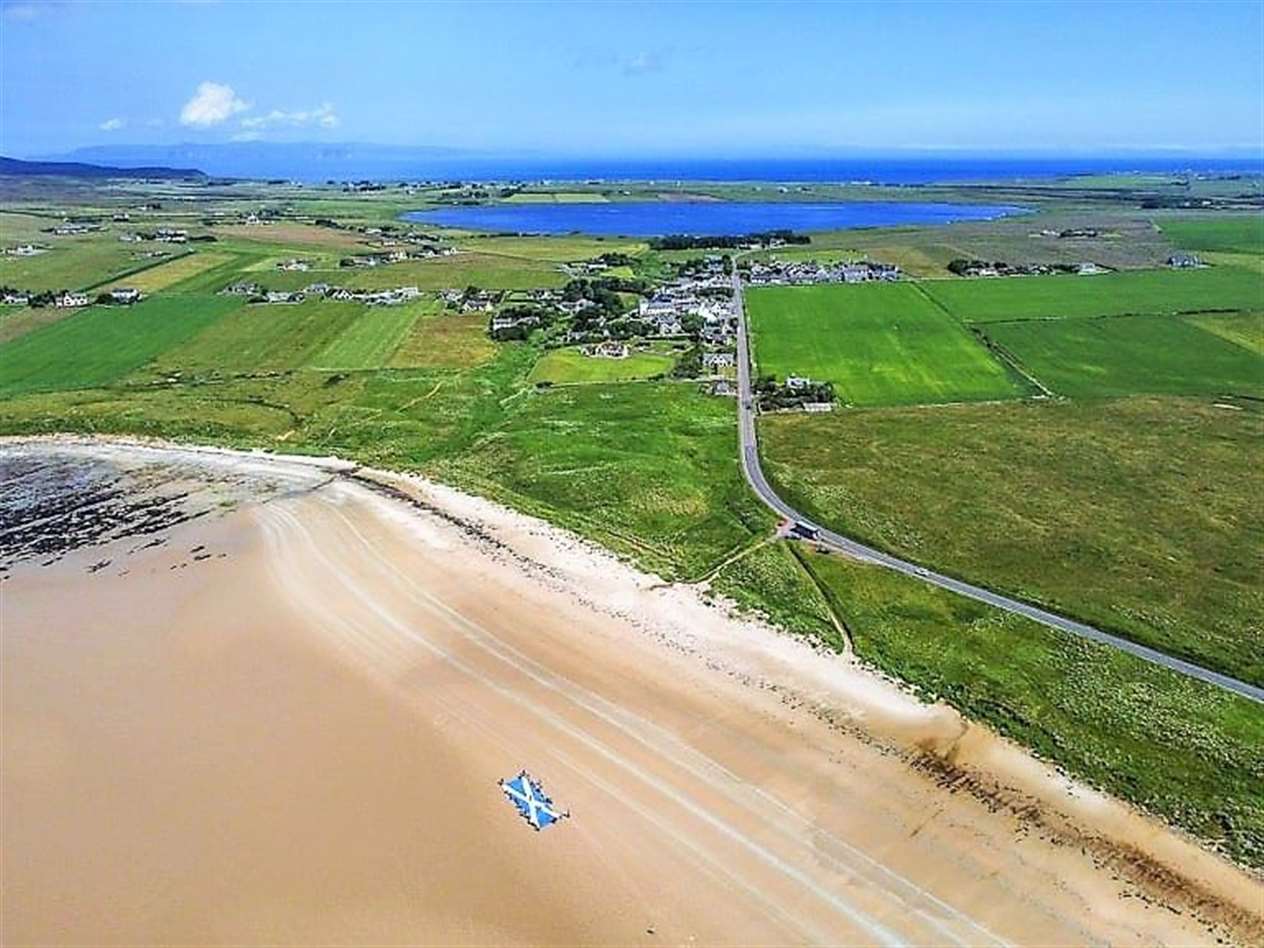 Barry Scollay from Wick captured dramatic images of the giant Saltire on Dunnet beach on Saturday afternoon.