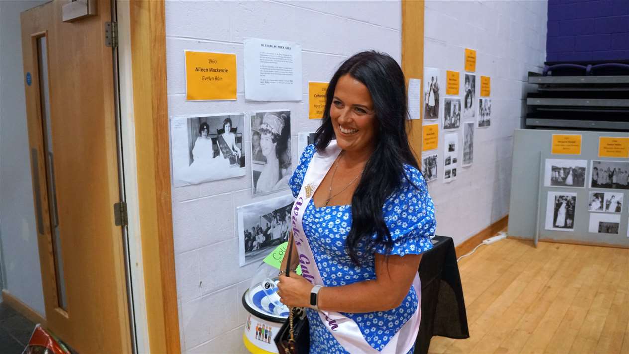 A former gala queen looks around the show. Picture: DGS