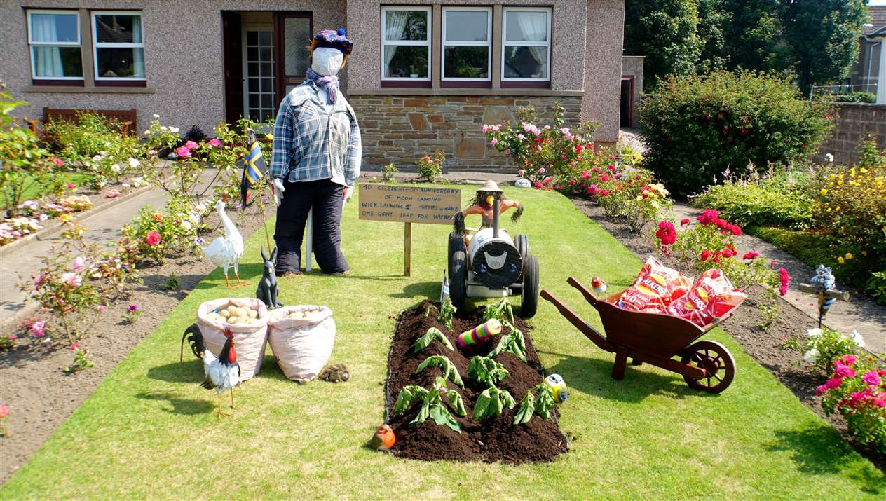 One of the winning scarecrow displays that could be seen in Wick's George Street.