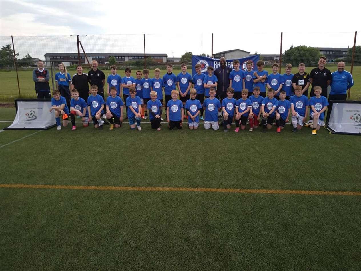 The group of 10 to 15 year olds attending the coaching event.