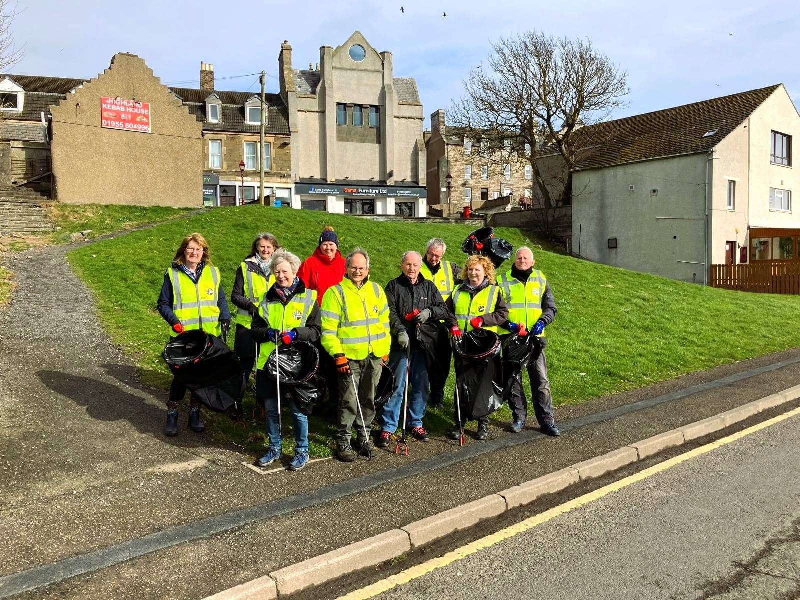 The volunteers who turned out for the litter pick on Saturday morning. Picture: Allan Bruce
