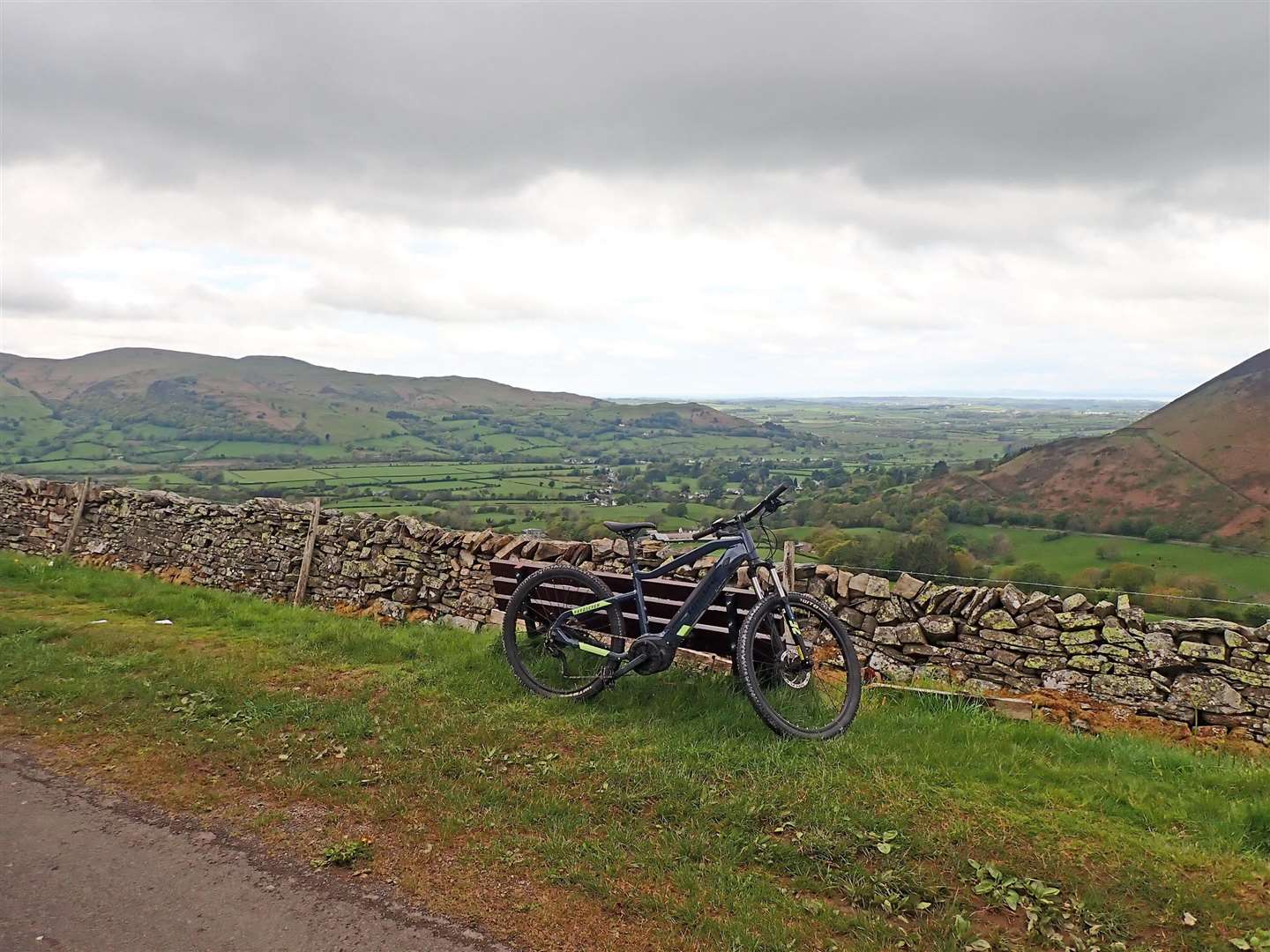 On the Hopebeck Road.