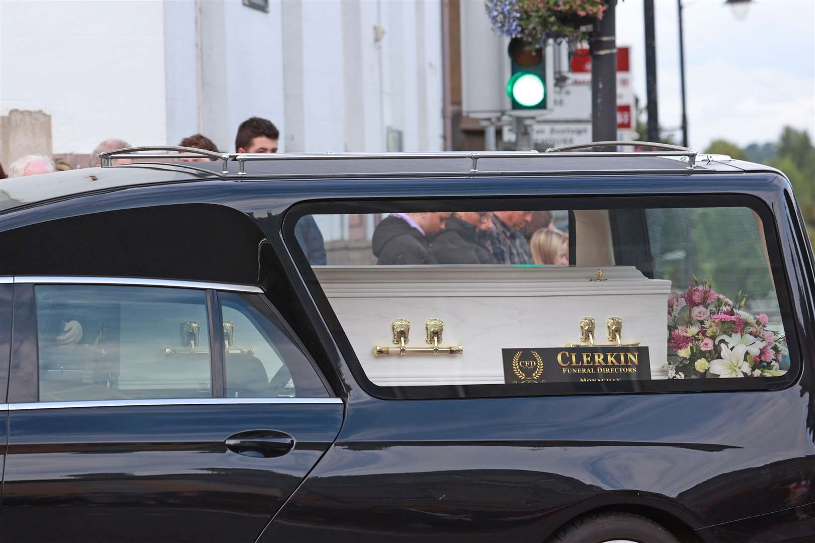 The hearse carrying the remains of Dlava Mohamed arrives at the family home in Clones, Co Monaghan (Liam McBurney/PA)