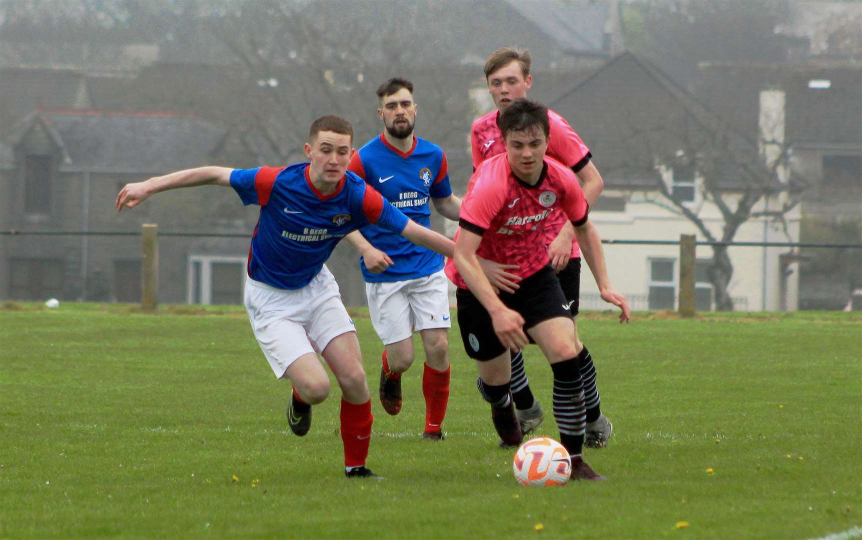 Wick Thistle were 5-2 winners against Keiss in their Colin Macleod Memorial Cup quarter-final on Saturday.
