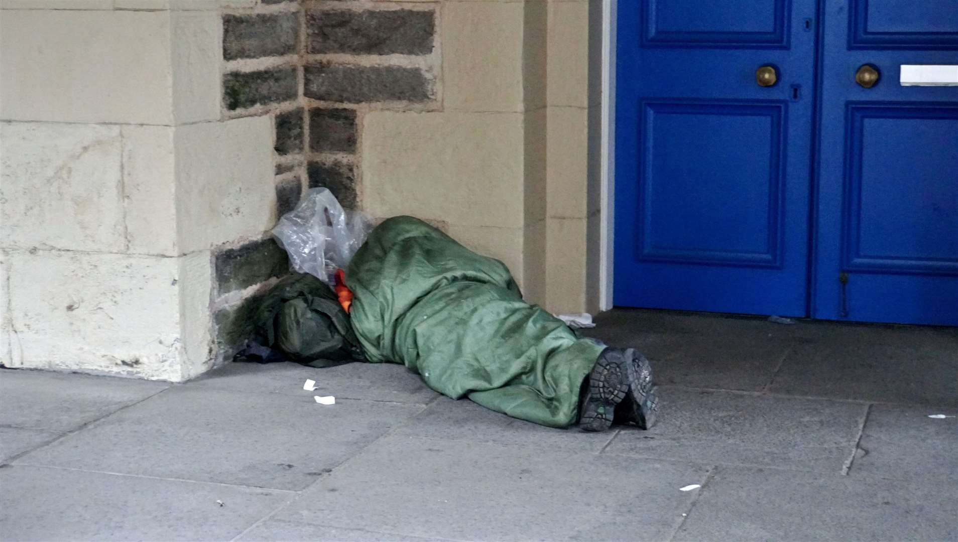 Homeless man outside Wick Town Hall in 2018. Picture: DGS