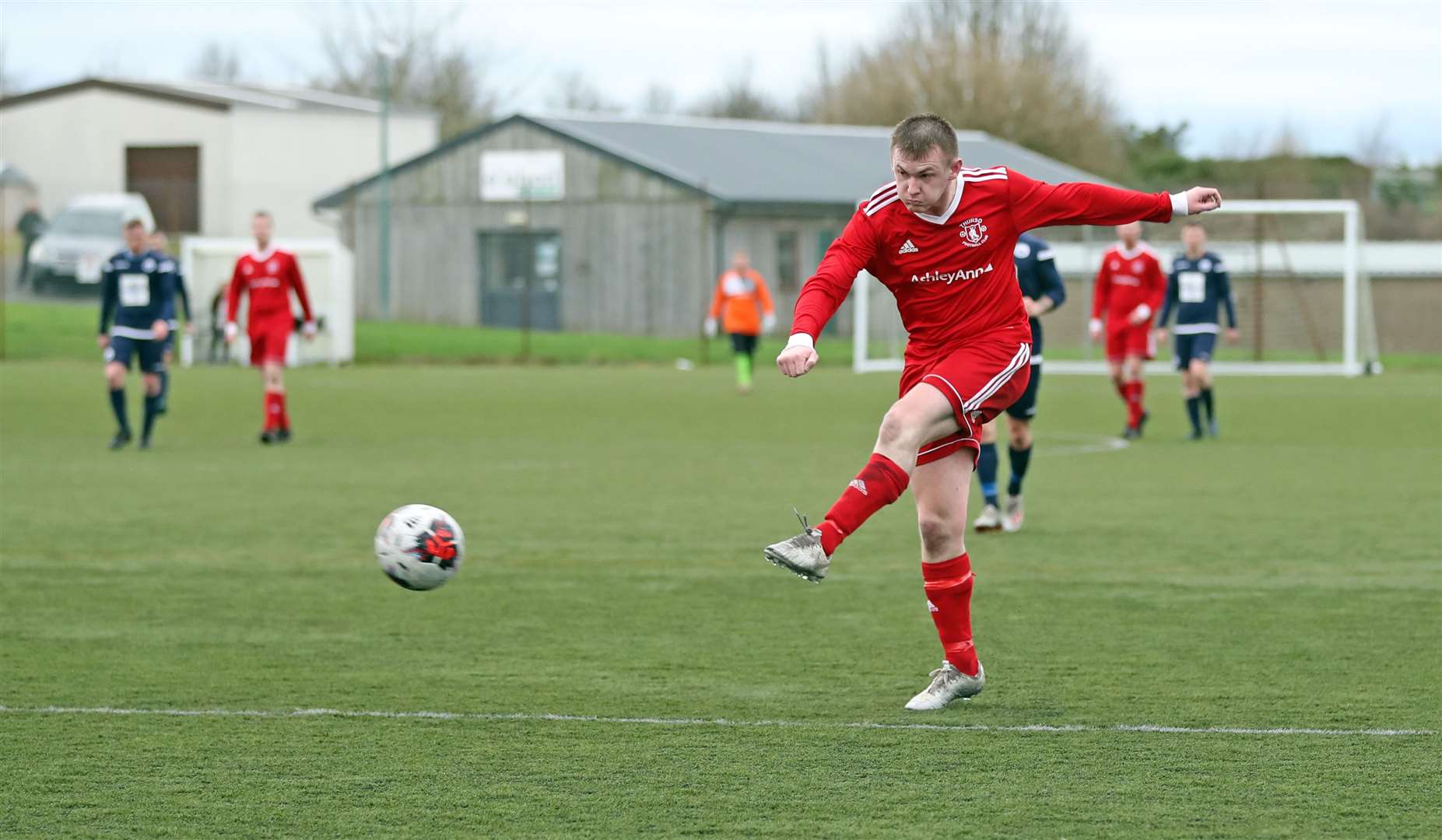 Thurso's Andy Mackay tries his luck from long-range during the Vikings' 4-2 victory against Inverness Athletic. Picture: James Gunn