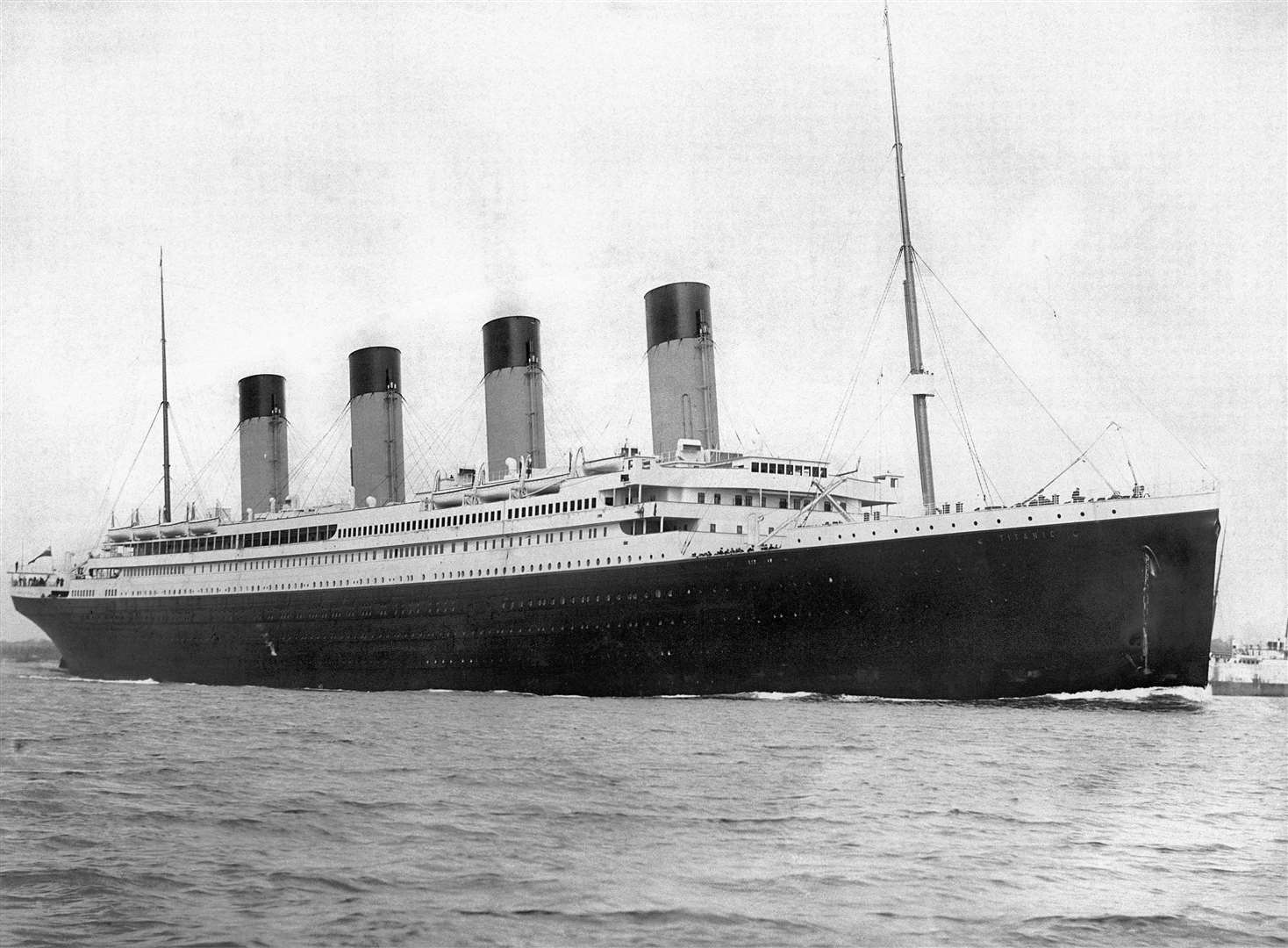 Exceptional atmospheric conditions on the night of April 14/15, 1912, facilitated the series of fateful decisions that caused the Titanic's collision with an iceberg, and the subsequent tragic loss of life.