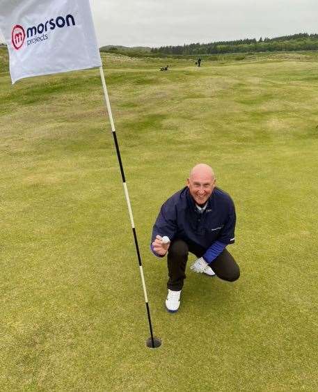 Graeme Dunnett achieved the seventh hole in one of his golfing career at the fifth hole during a bounce game with Alex Anderson.