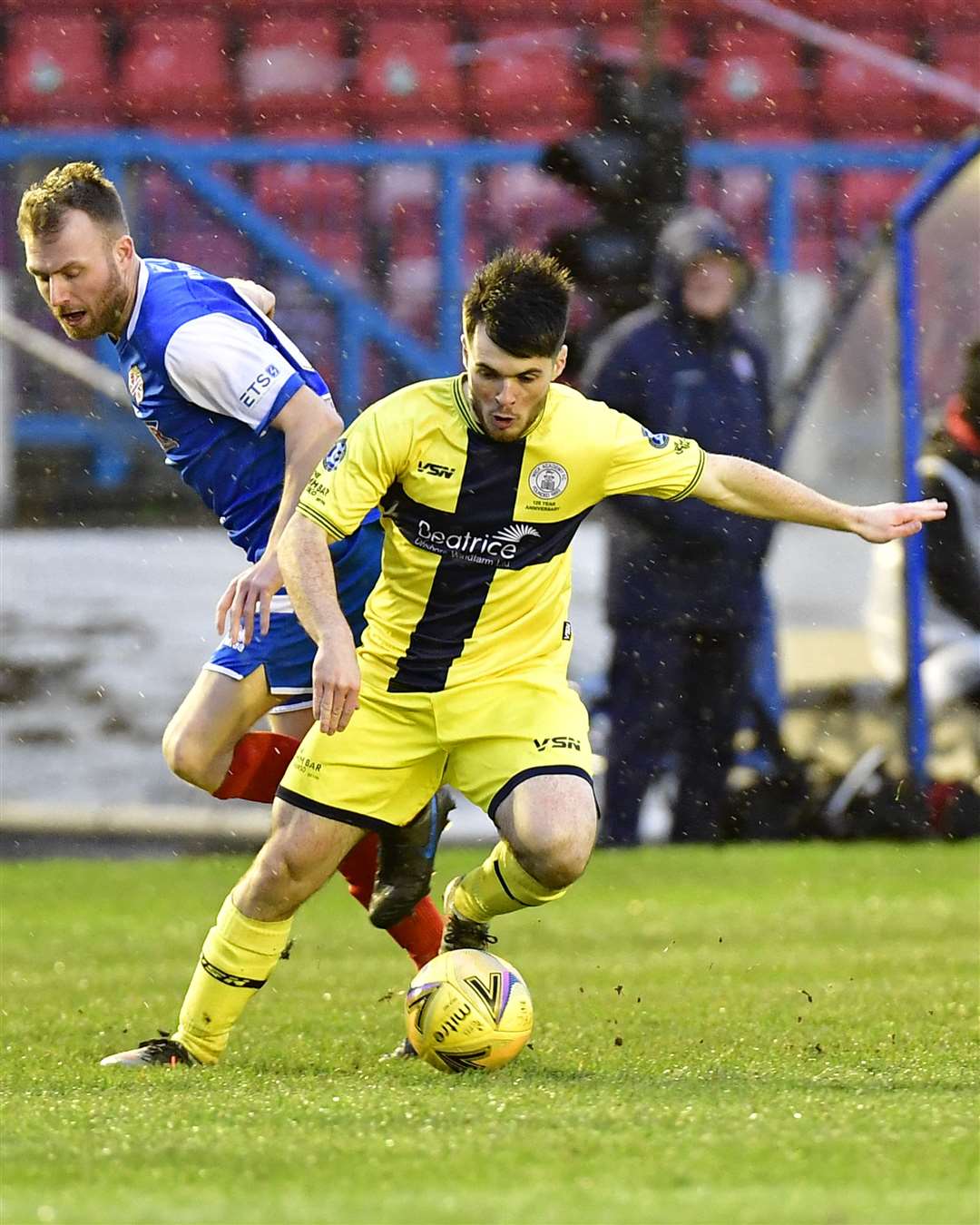 Sean Campbell of Wick Academy gets away from Cowdenbeath's Kyle Miller during the Scottish Cup clash at Central Park on Boxing Day. Picture: Mel Roger
