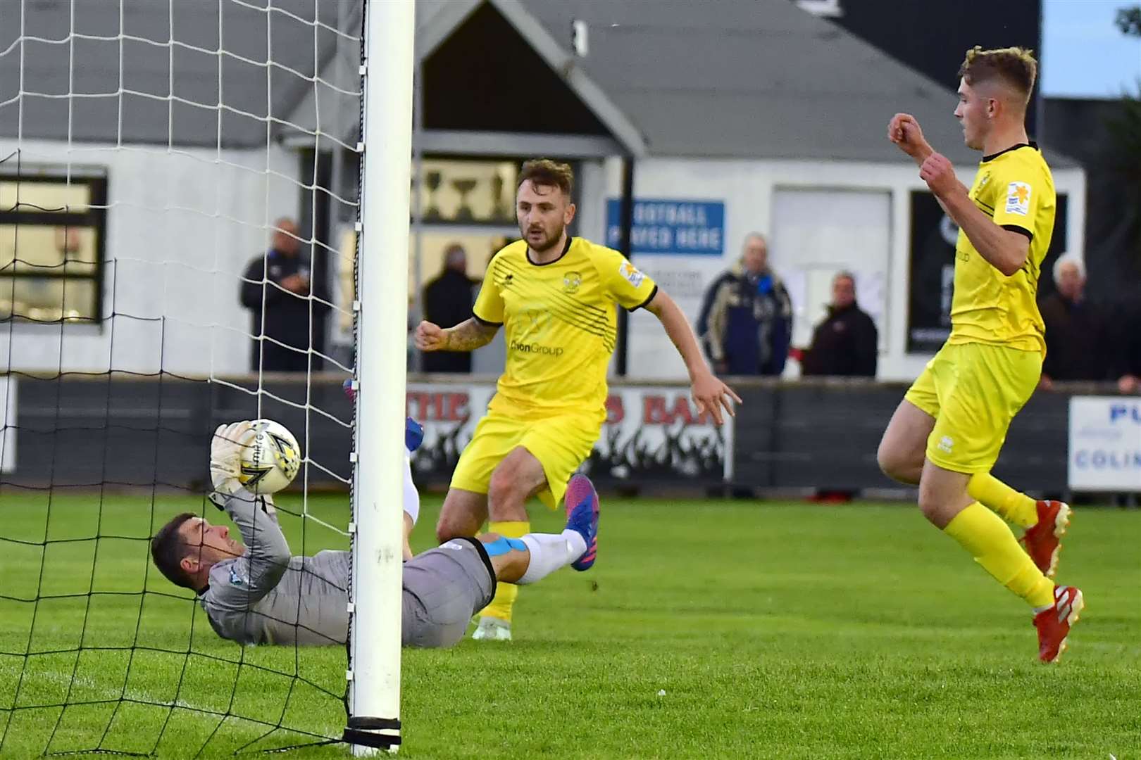 Wick goalkeeper Graeme Williamson grabs the ball before Clach forwards can take advantage. Picture: Mel Roger