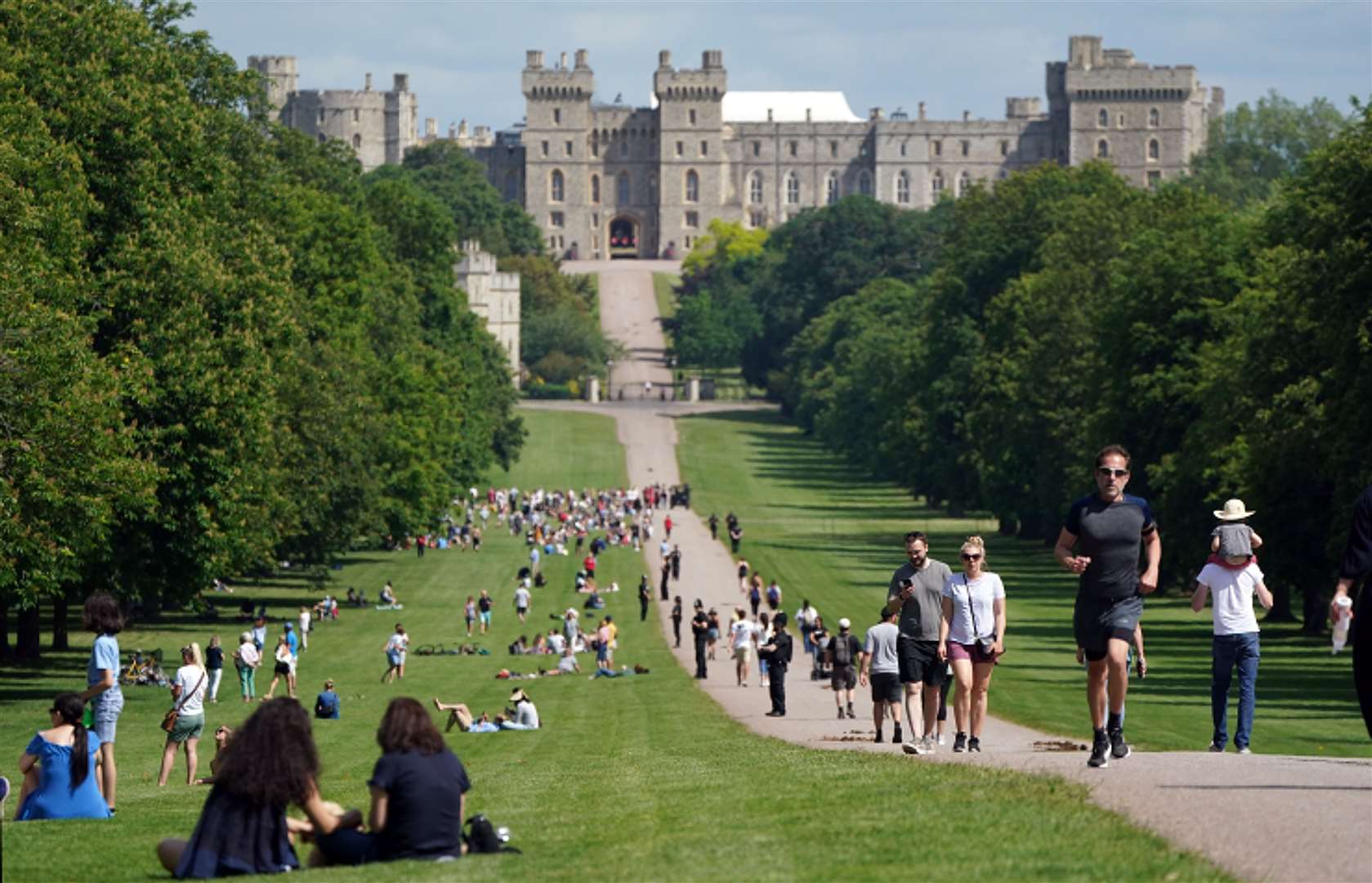 People make their way along the Long Walk in Windsor (Andrew Matthews/PA Images)