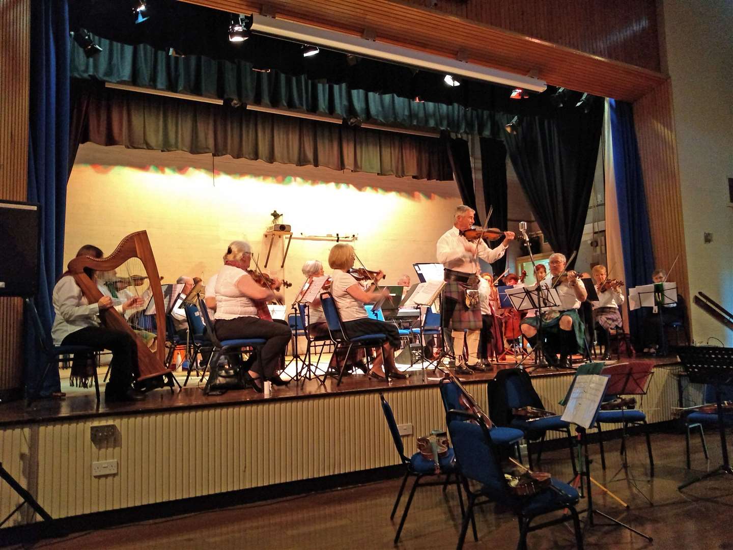 The annual fiddlers' rally organised by Thurso Strathspey and Reel Society attracted a large turnout in Thurso High School.