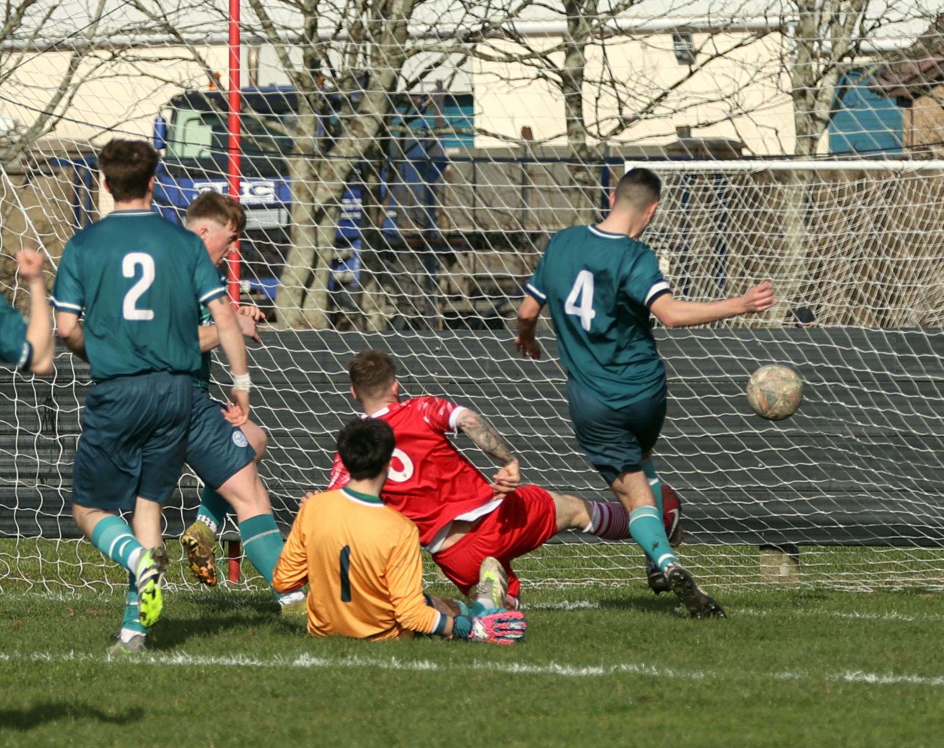 Michael Petrie forces the ball in for Thurso's equaliser. Picture: James Gunn