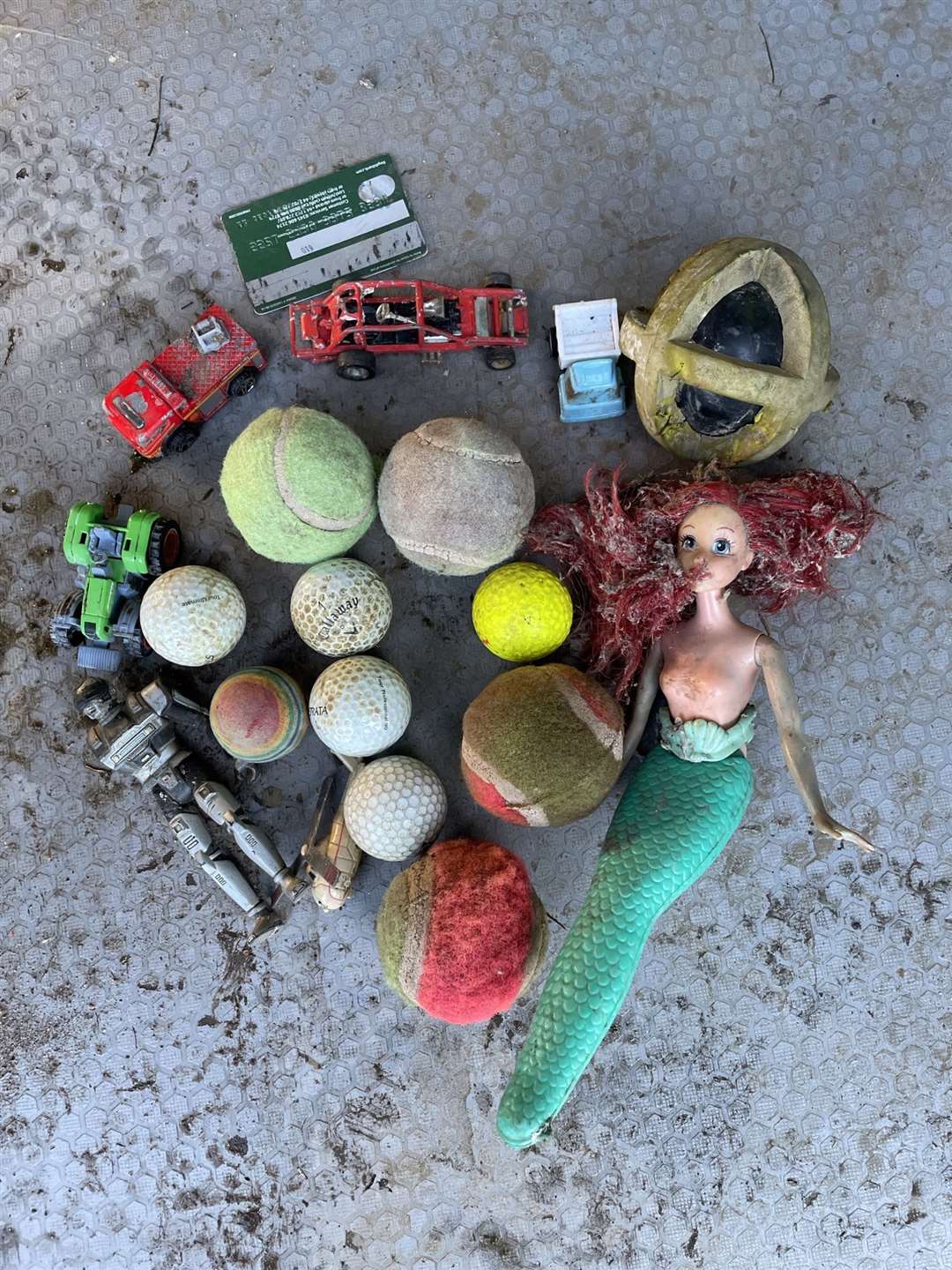 Foreign objects removed from Yorkshire Water sewer (Yorkshire Water/PA)