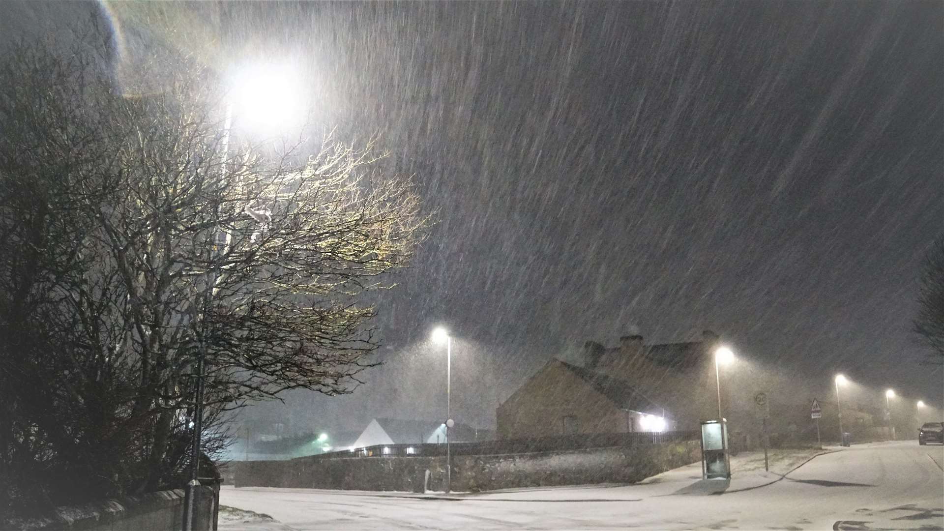 Snow falling on West Banks Avenue in Wick. Picture: DGS