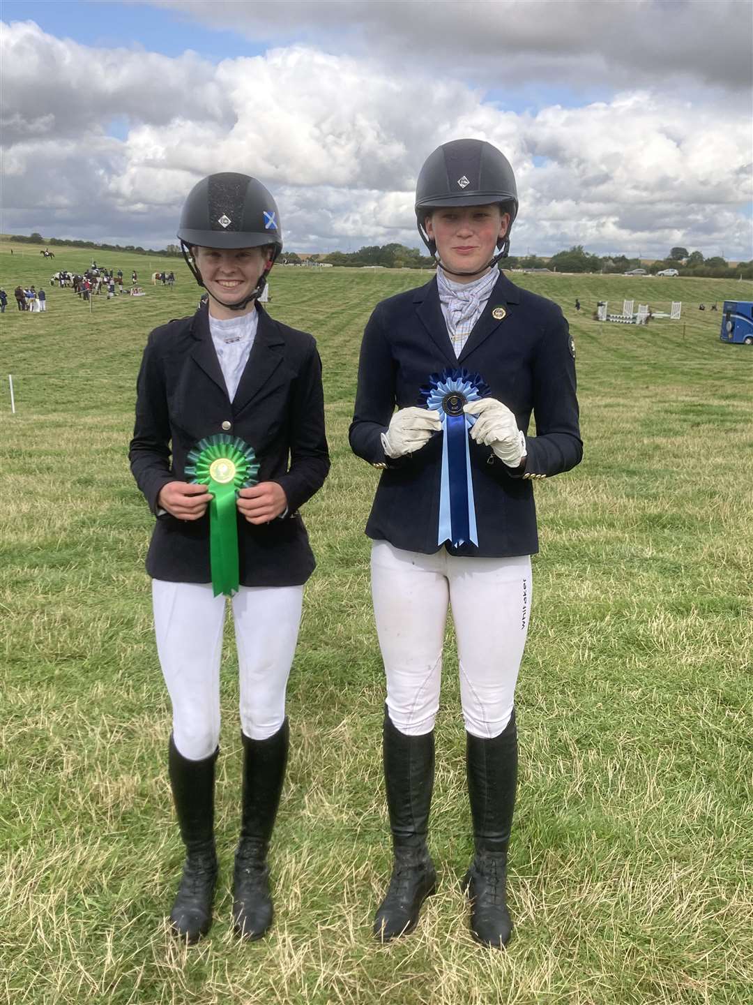 Rowan Lee (third in 90cm section) and Erin Hewitson (first in 90+cm section).