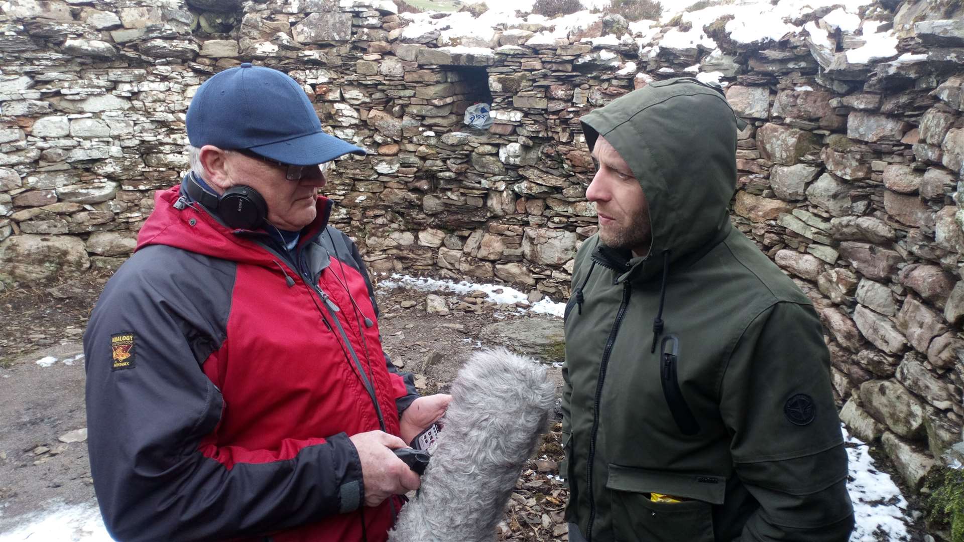 Presenter Mark Stephen interviewing Iain Maclean of Caithness Broch Project.