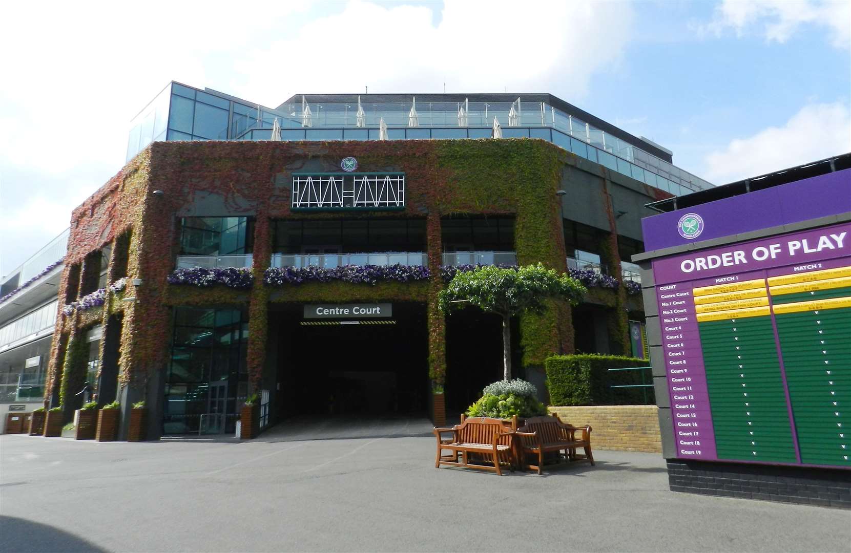 Wimbledon was the scene of back-to-back singles triumphs for Don Budge in 1937 and 1938.