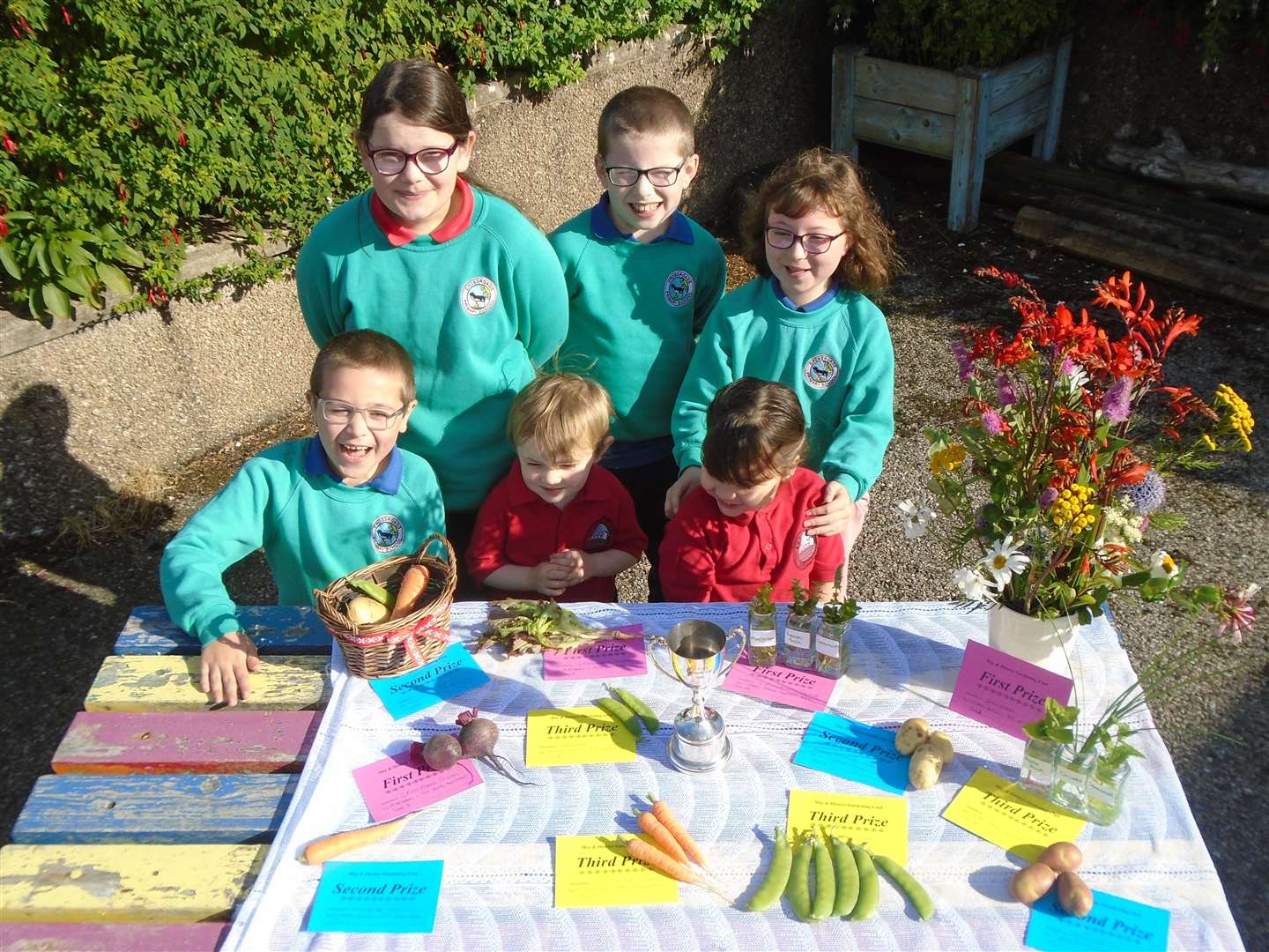Crossroads Primary School pupils were successful at the flower and vegetable show held by Mey and District Gardening Club.