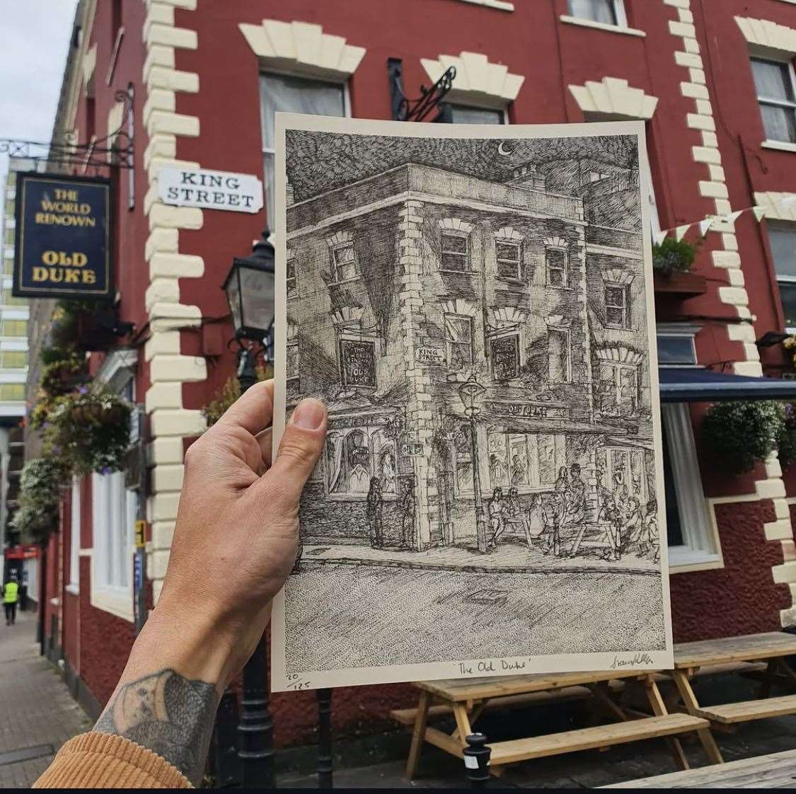 Mr Morris’s drawing of The Old Duke in Bristol (Instagram/@frankspubdrawings/PA)