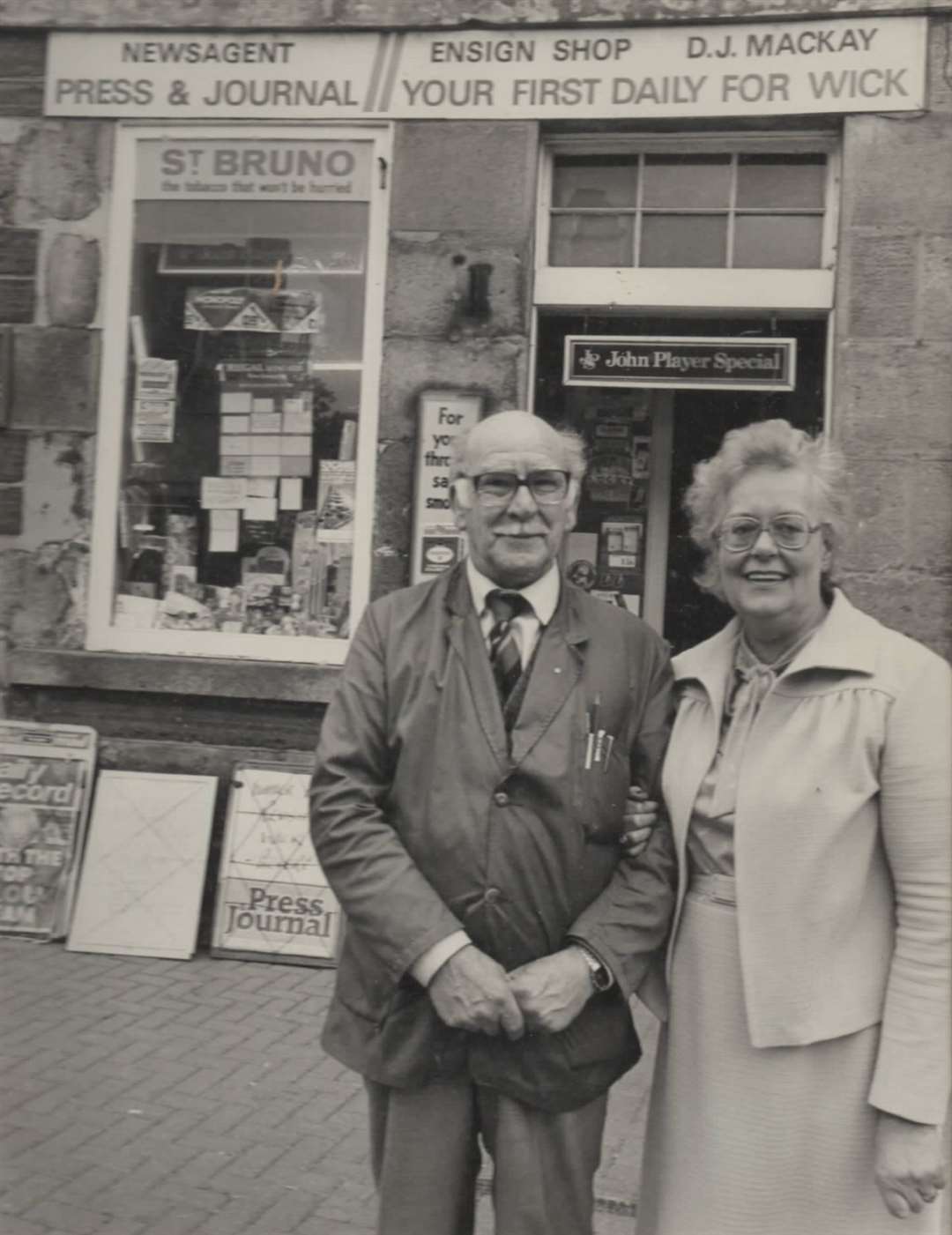 Donnie and Jean Mackay outside the Ensign Shop in Wick just before it closed for the final time in 1988.