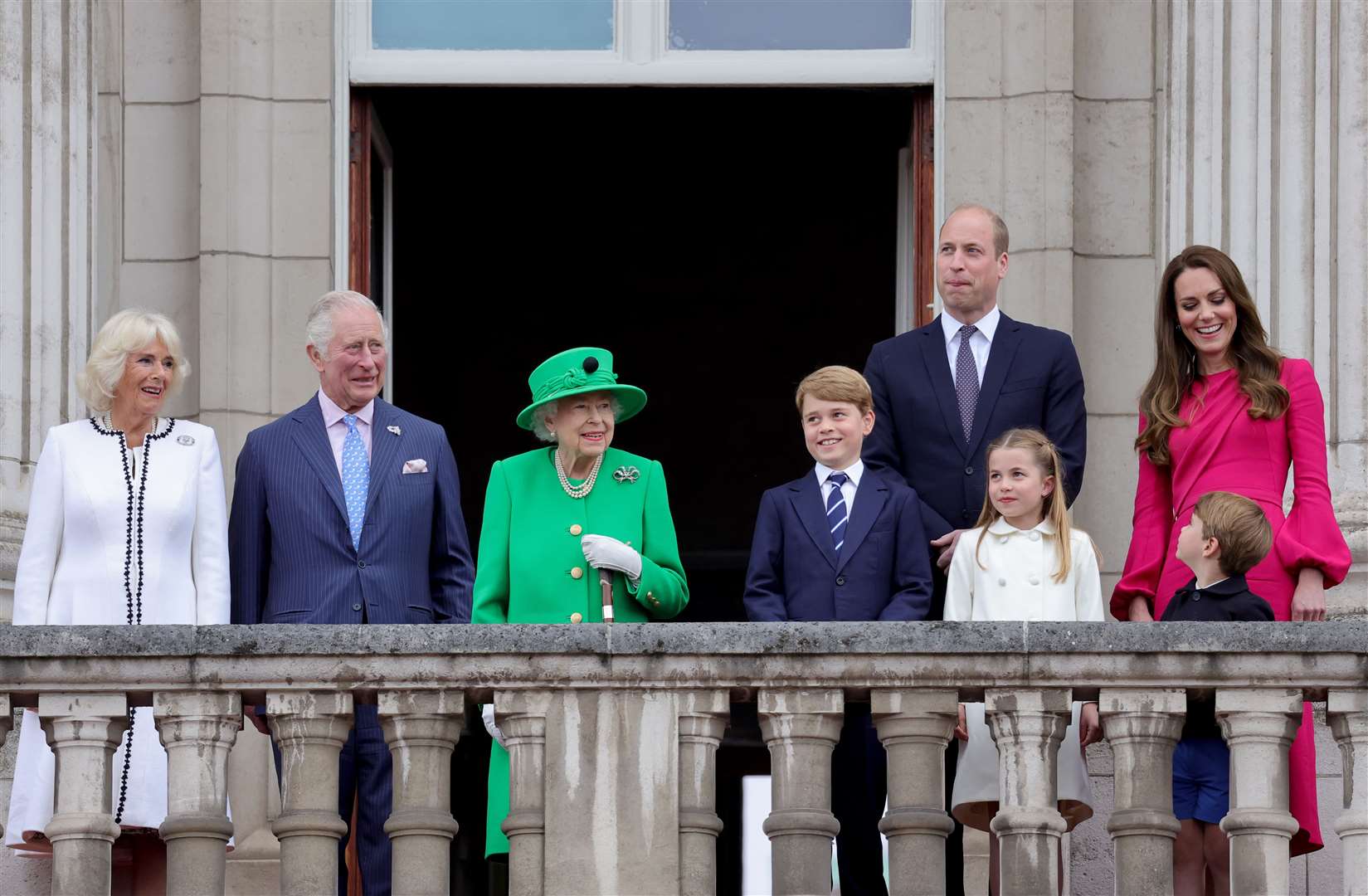 The Queen surrounded by her family (Chris Jackson/PA)