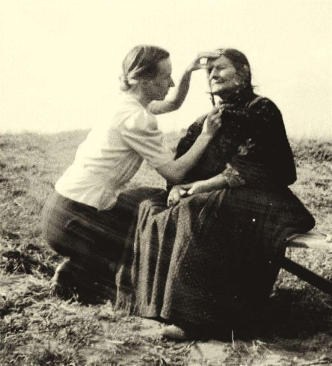 Nazi anthropologist Eva Justin checking the facial characteristics of a Romani woman as part of her racial studies. The Nazi entourage visiting Caithness conducted similar experiments on the indigenous gypsy community. Picture: Creative Commons Bundesarchiv