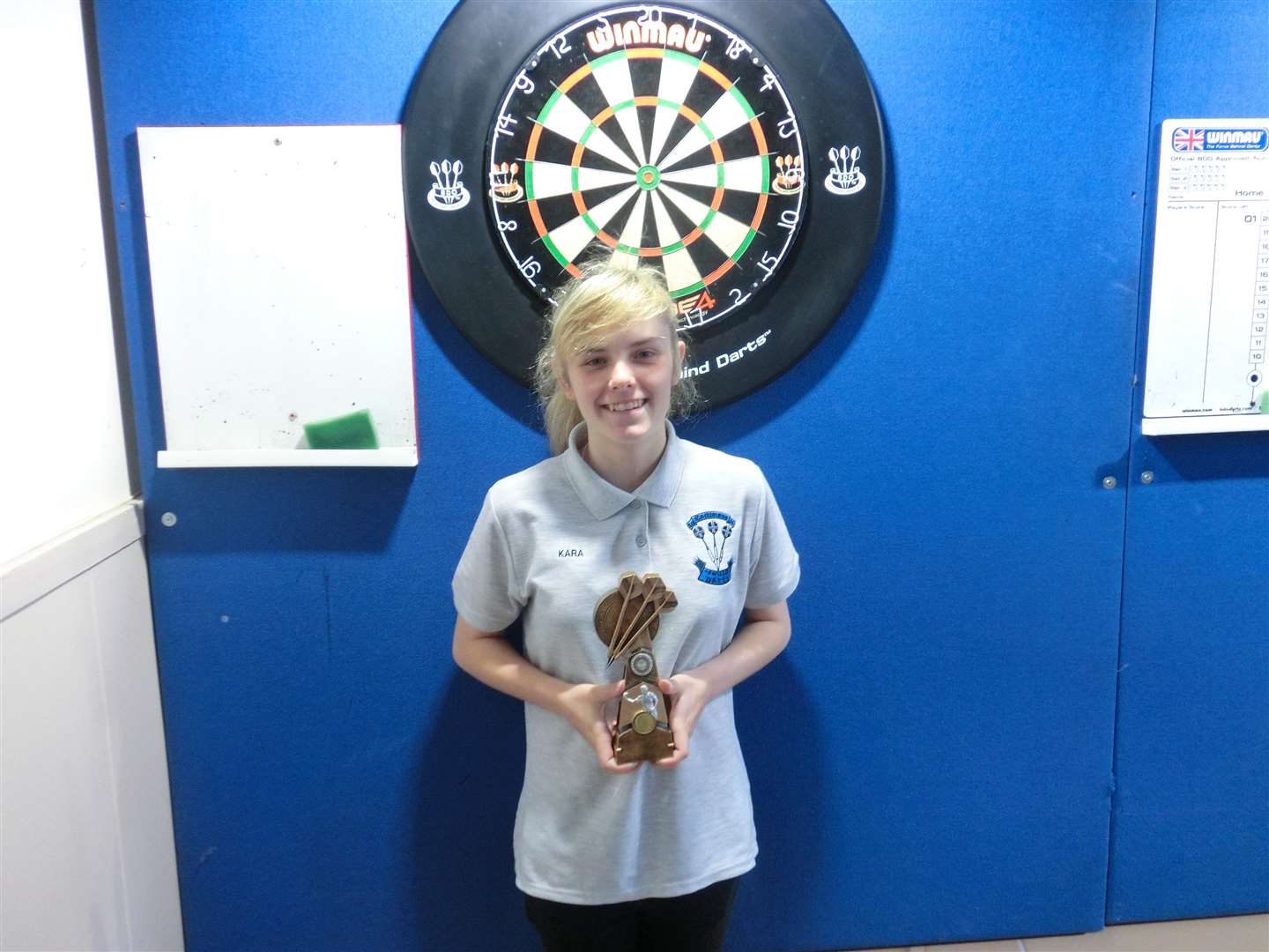 Kara Sutherland pictured with her trophy after winning the Glenrothes Open and qualifying for the World Masters.