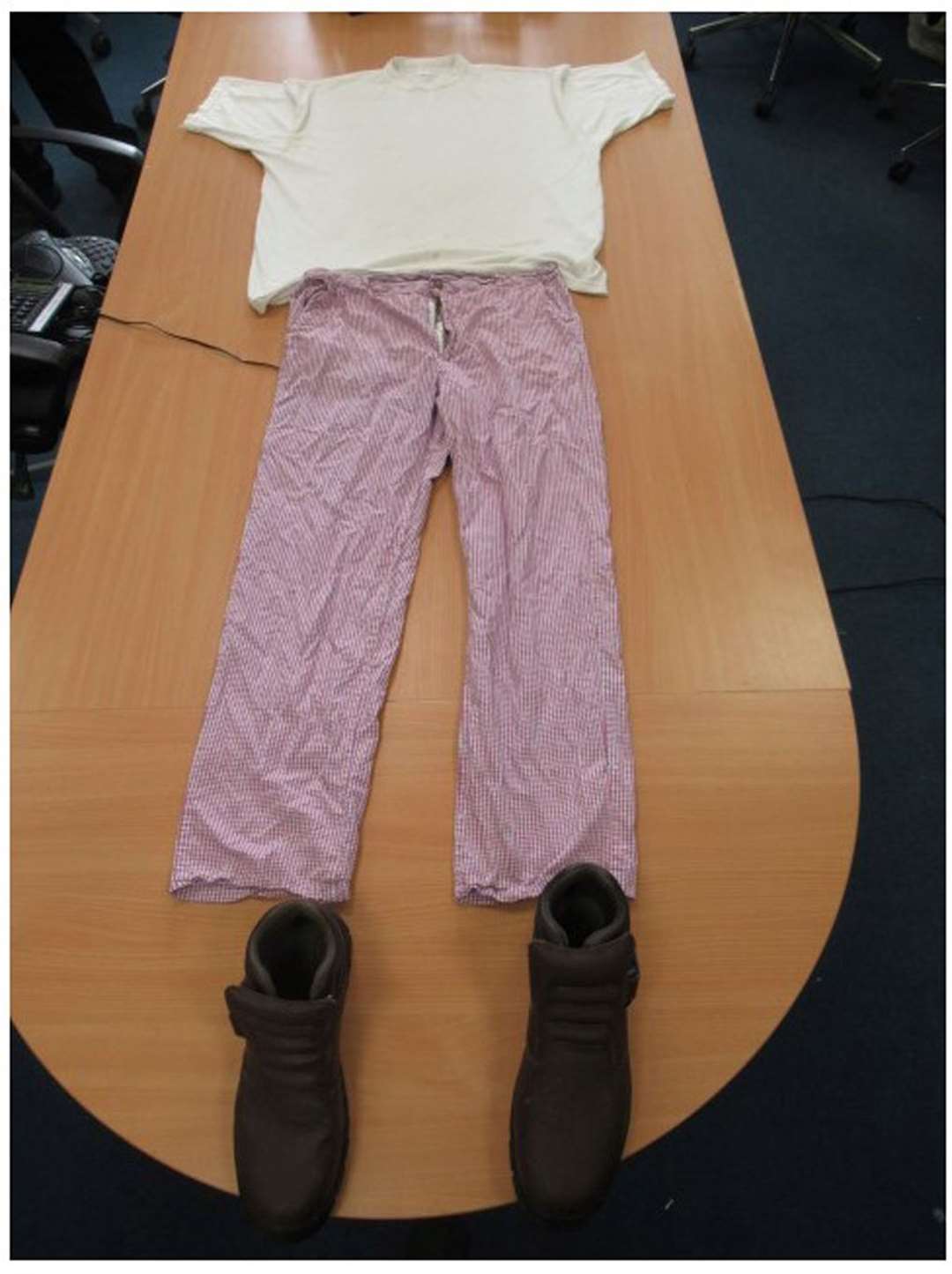 The chef’s clothing and footwear that Daniel Khalife was wearing following his escape from HMP Wandsworth (Metropolitan Police/PA)