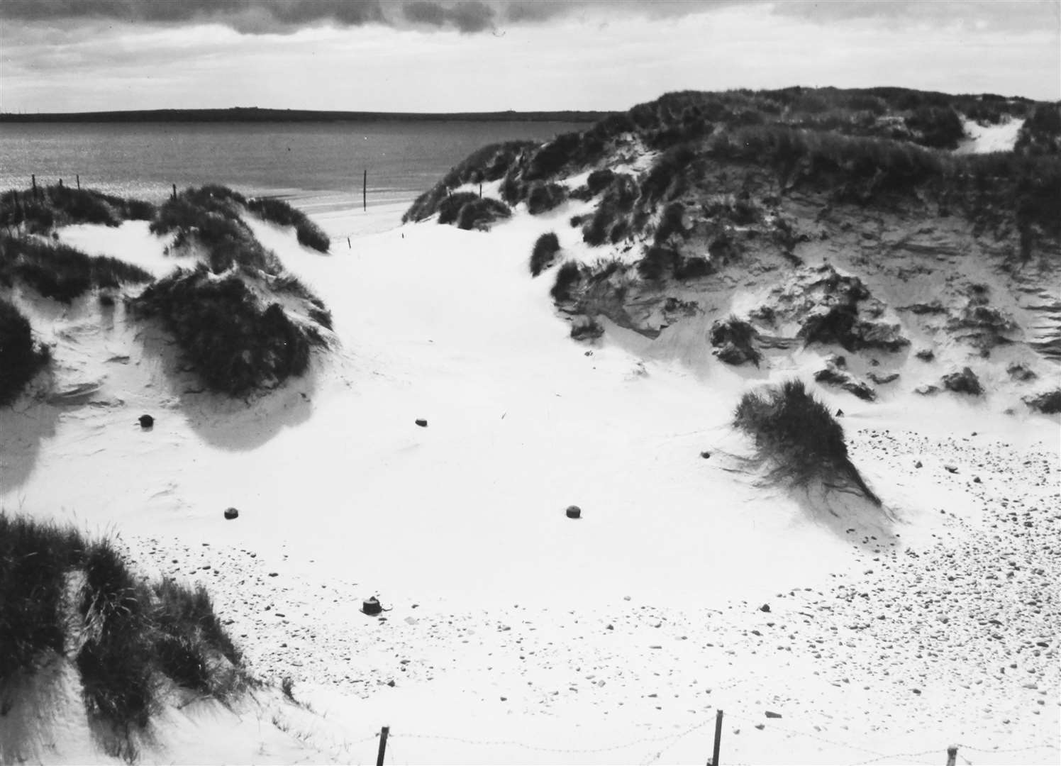 Sinclair's Bay minefield, photographed by Major William Hewitt in 1945 and reproduced courtesy of Alan Stewart.