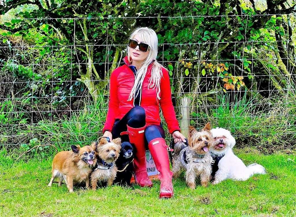 Natalie with from left, Benjamin Buttons, Marty, Louis Vuitton, Gizmo and Princess Tia.