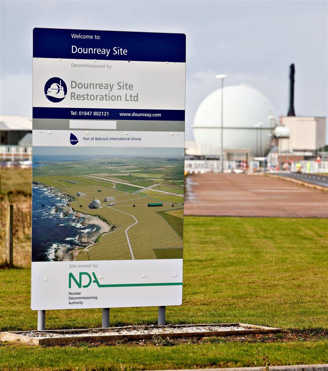 Workers at Dounreay have voted overwhelmingly for strike action over pay.