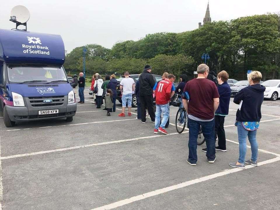 The RBS mobile branch failed to show up in Wick last Monday. Photo: Jean MacLennan