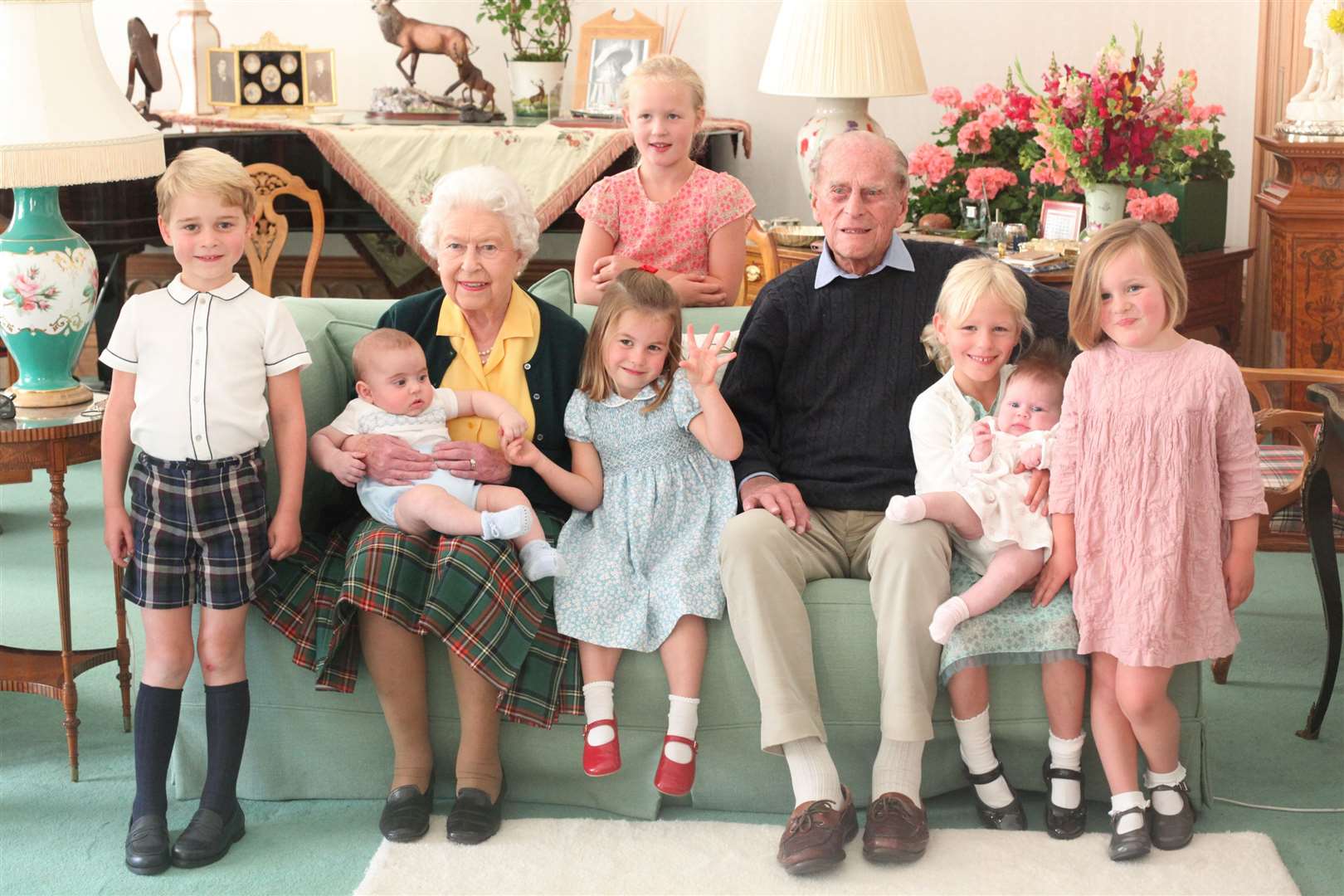 A photo taken at Balmoral in 2018 of the duke and Queen with their great-grandchildren (The Duchess of Cambridge/PA)