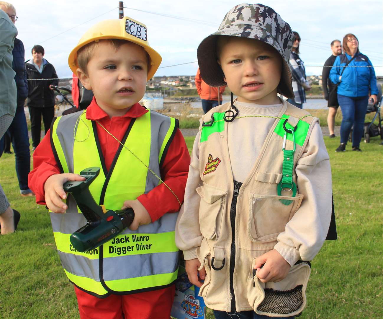 Digger driver Jack Munro and his cousin Theo 'Attenborough' Bremner, both aged three.