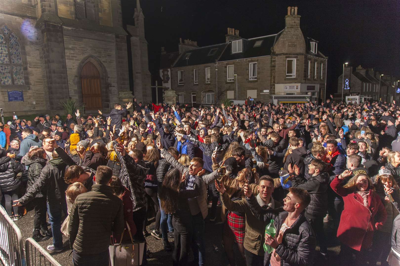 A great turnout of Hogmanay revellers at the 2019 street party in Thurso. Picture: Ann-Marie Jones / Northern Studios