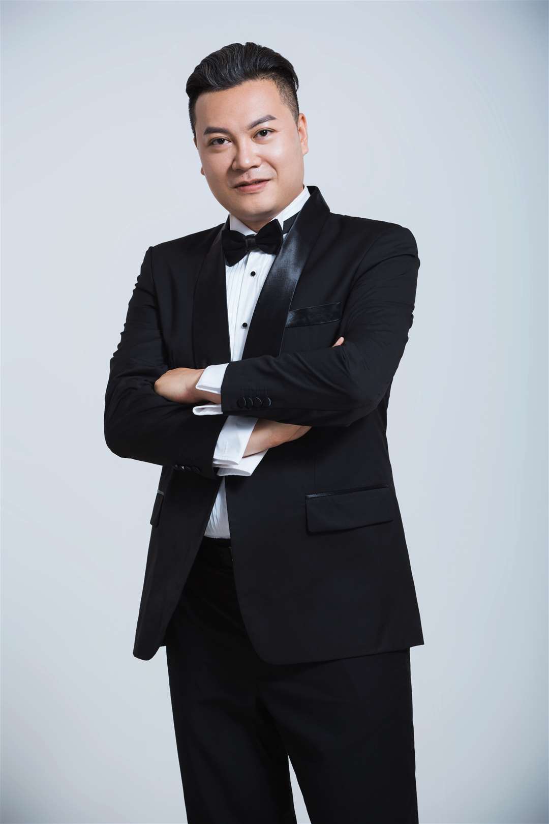 Shengzhi Ren will be among those entertaining audiences on the Opera Highlights tour.