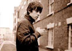 Eighteen-year-old Jake Bugg will take his retro sound to an audience in the Newmarket tomorrow.