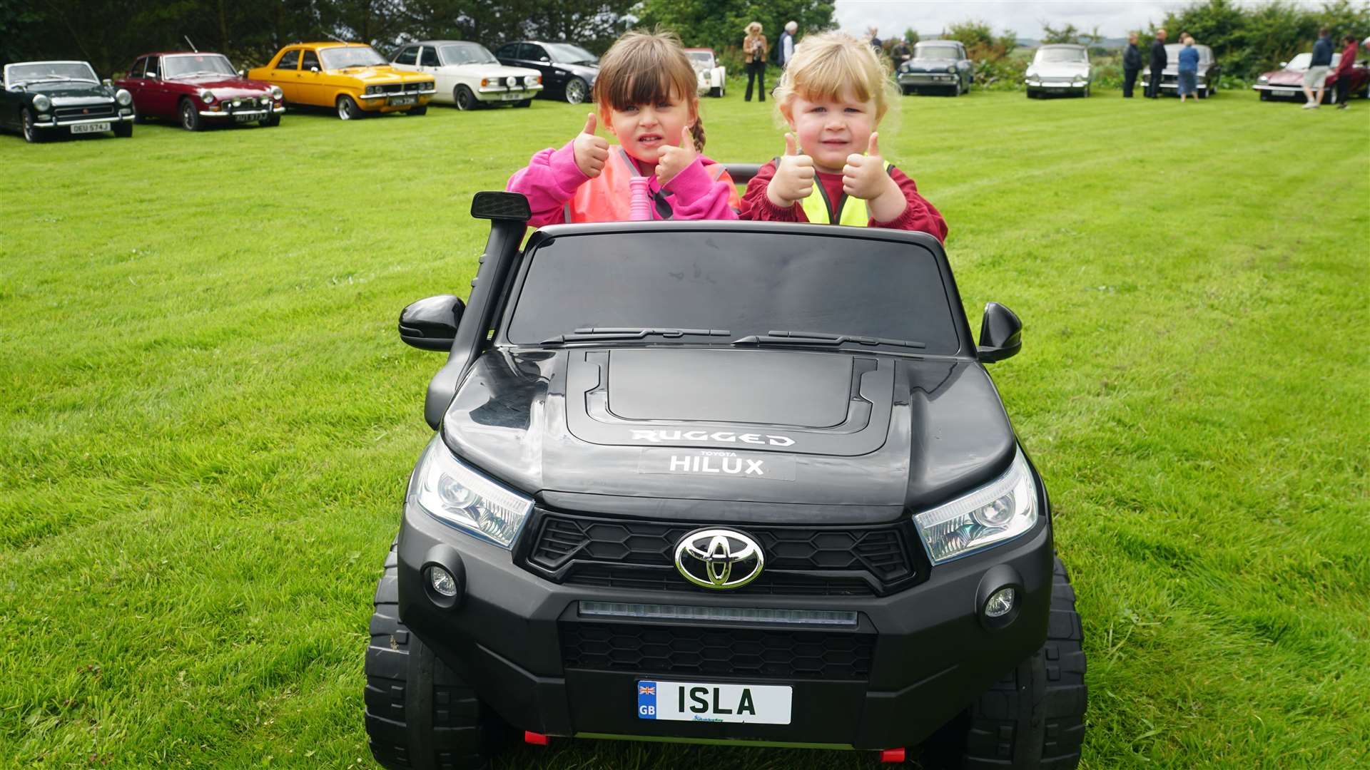 Isla Green and Isla Campbell have the right numberplate. Picture: DGS