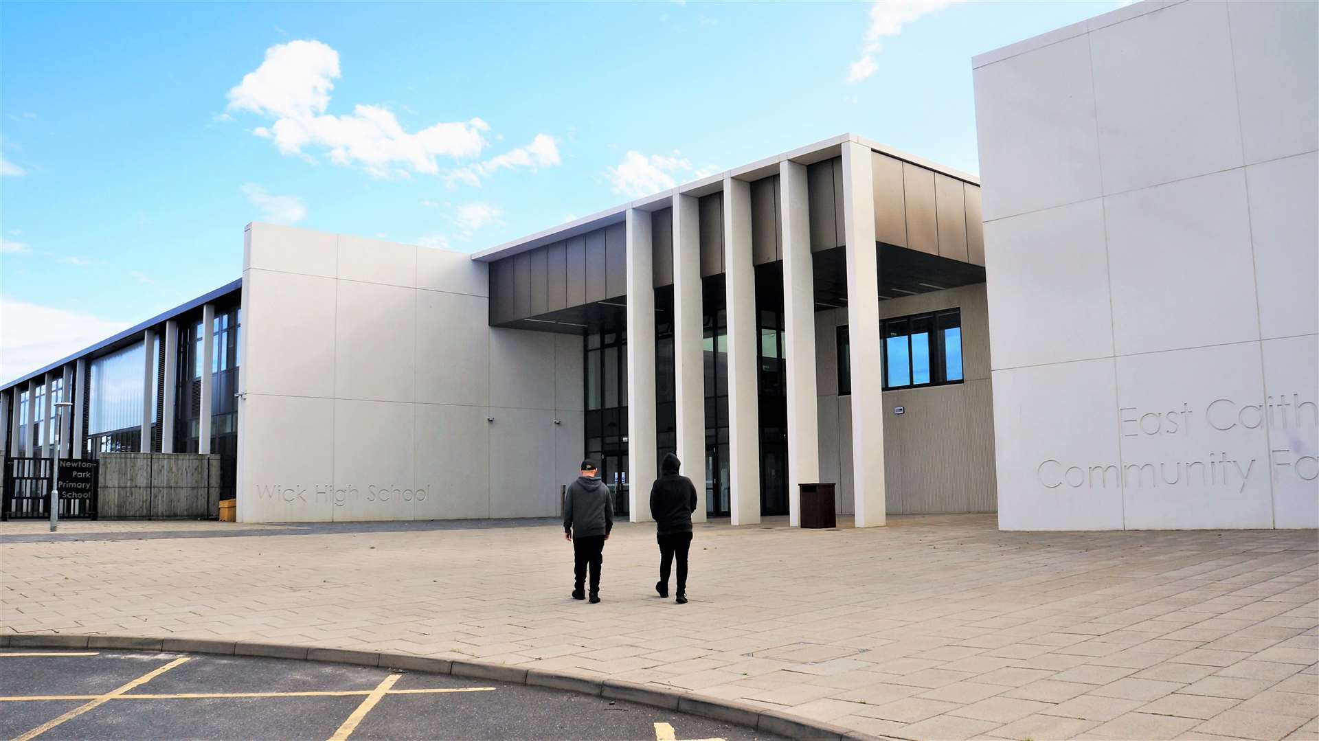 Pupils walking into Wick High School. Picture: DGS