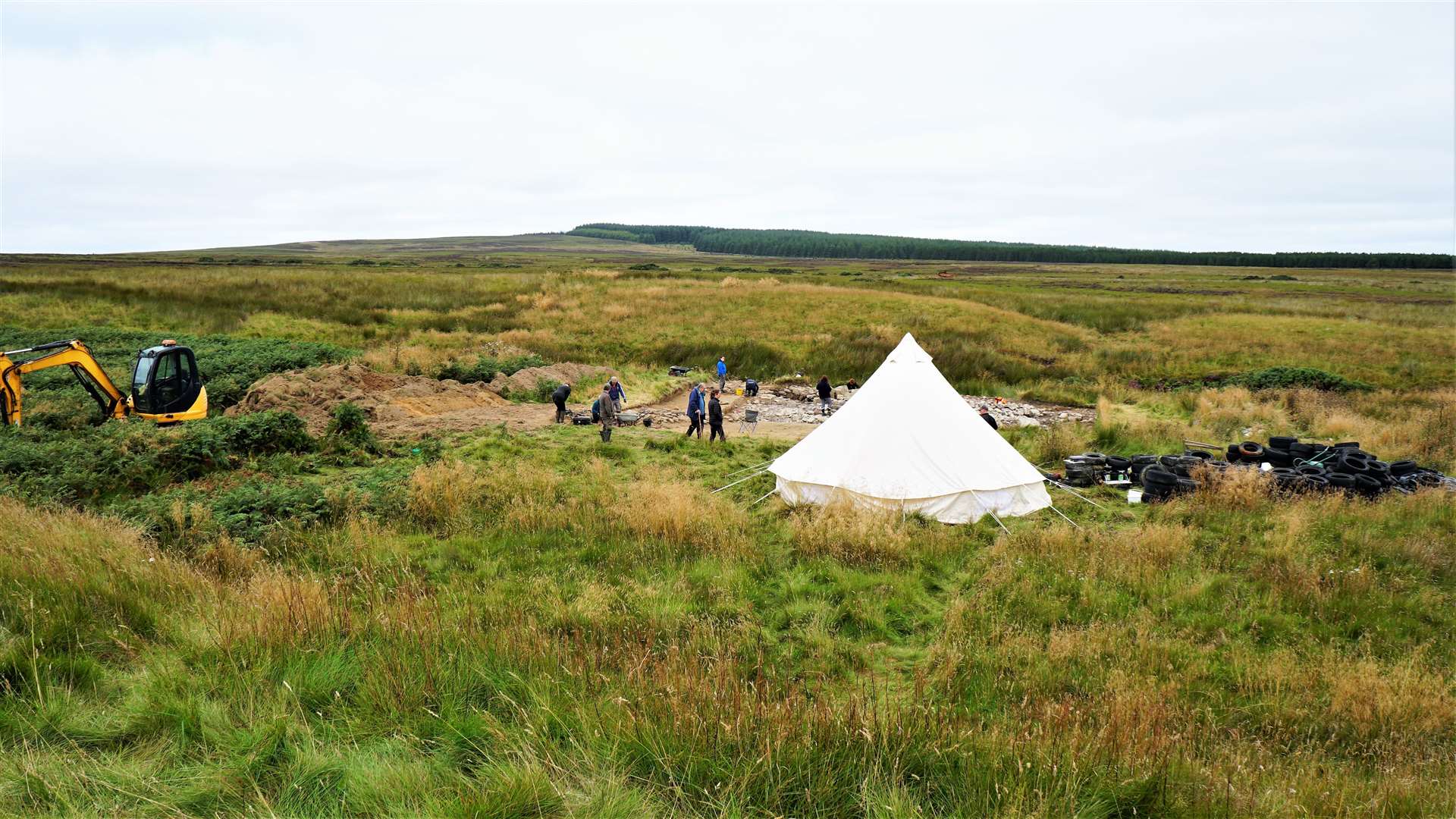 The UHI archaeology team from Orkney along with volunteers at the Swartigil site in the Tannach area. Pictures: DGS