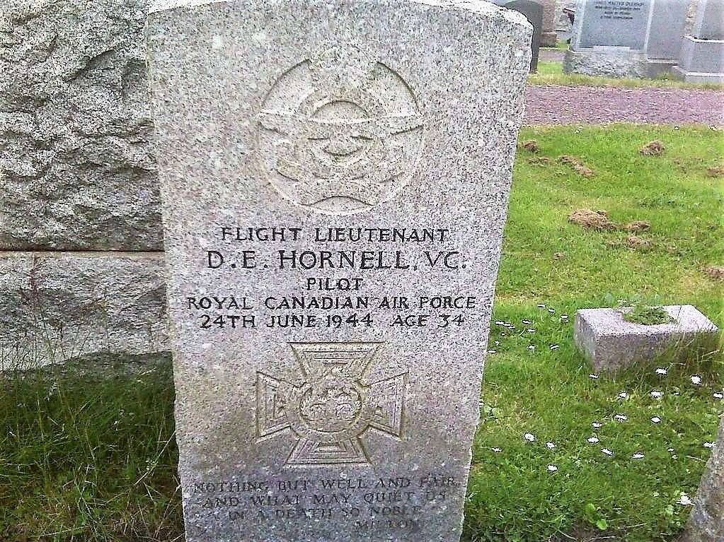 Flight Lieutenant David Hornell VC’s Grave in Lerwick.