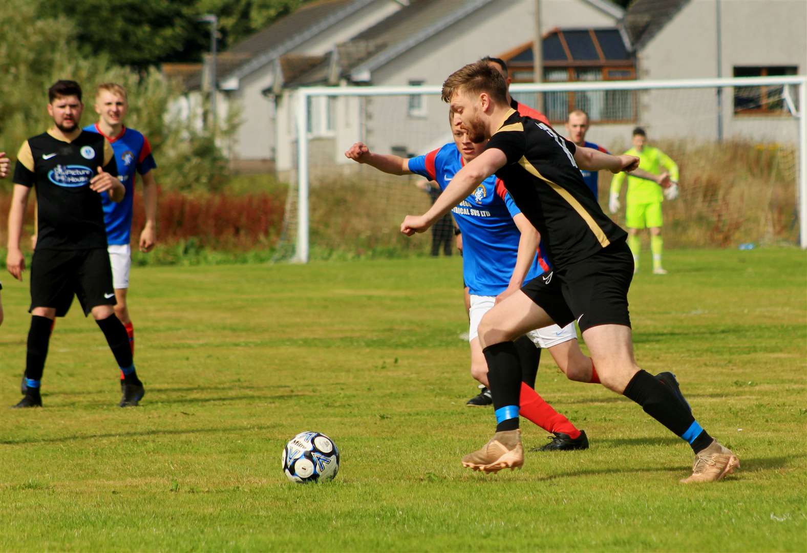 Andy Hardwick on the ball for Thurso Acks in the Steven Cup final. Picture: Alan Hendry