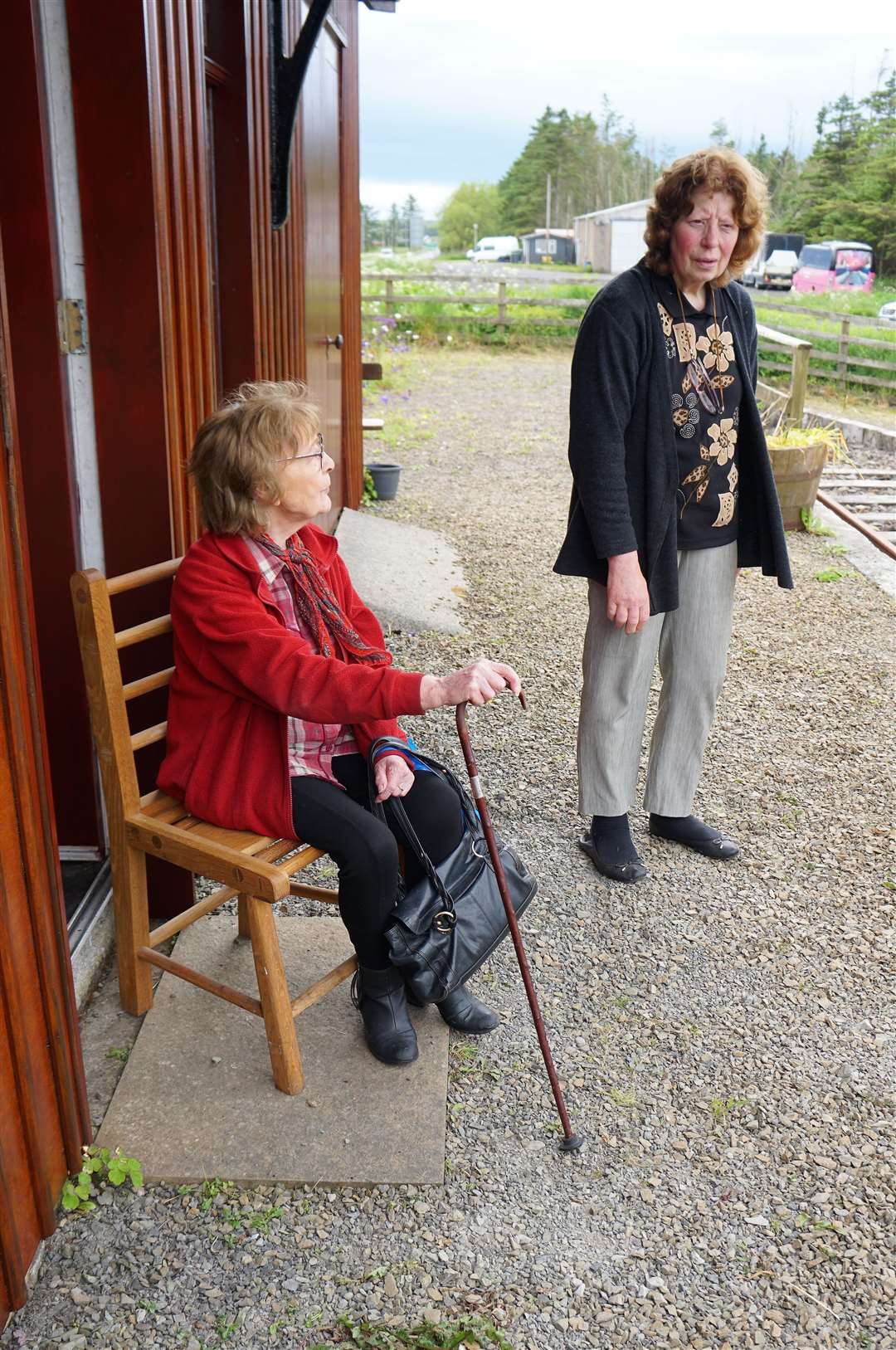 Marjory Scott from Wick, seated, talks with Islay MacLeod from Yarrows Heritage Trust. Picture: DGS