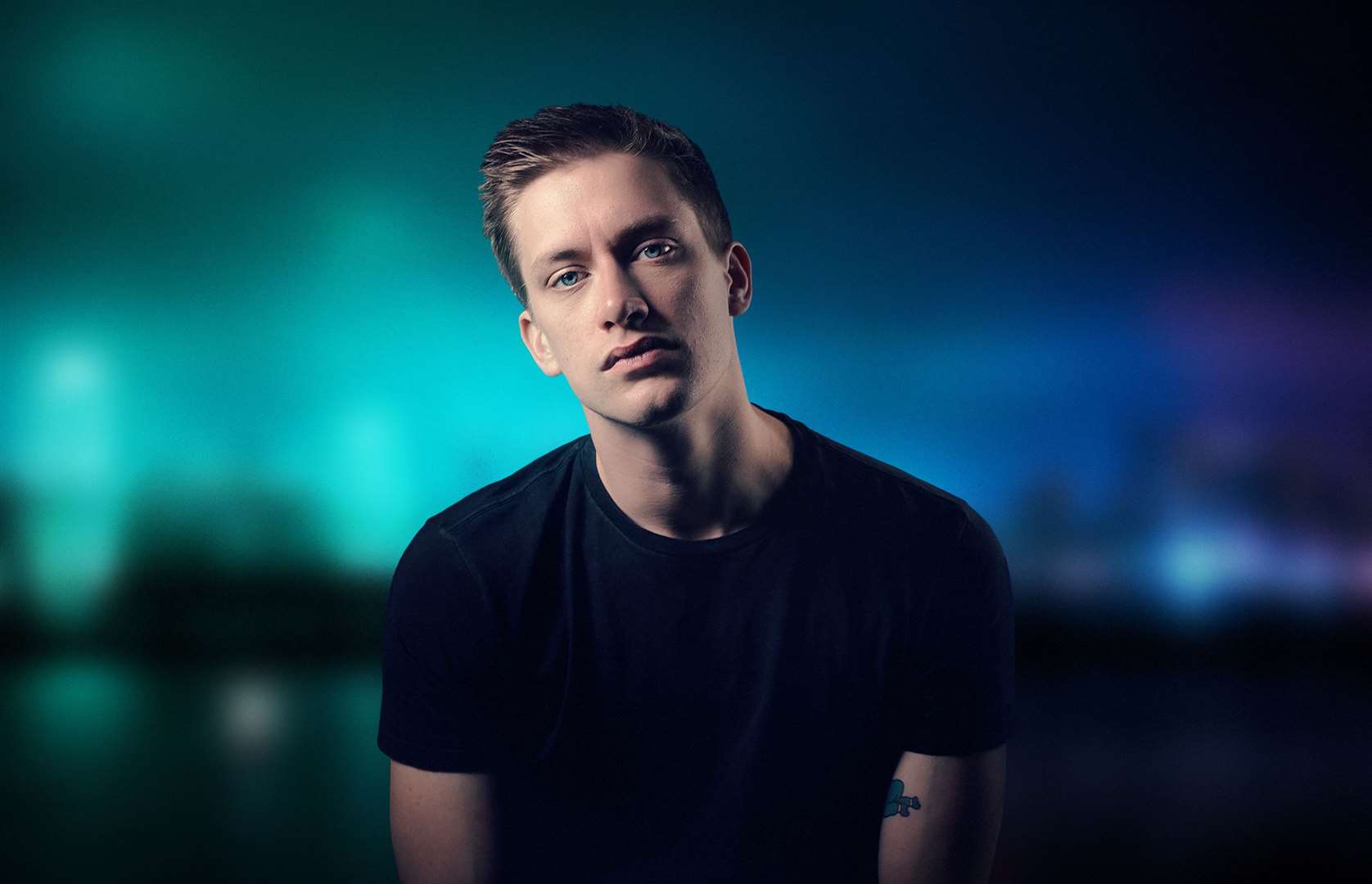 WATCH Internationally acclaimed comedian Daniel Sloss to perform